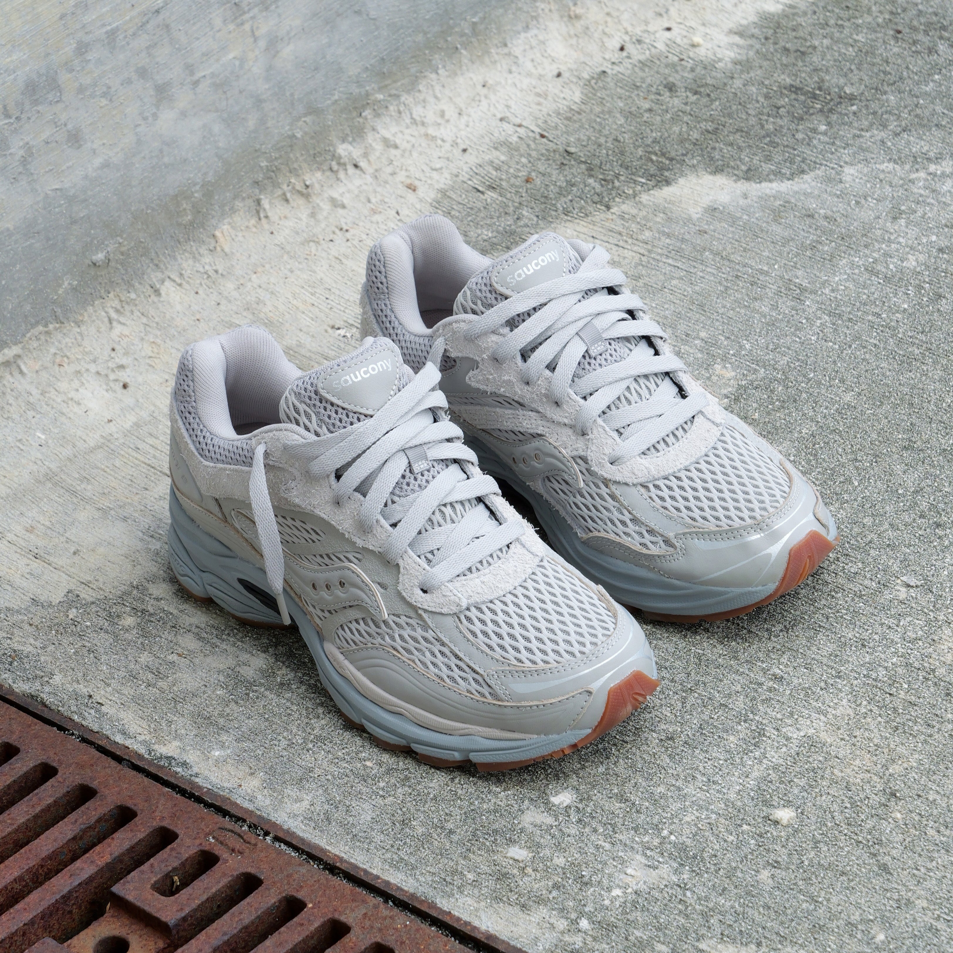 Mens Saucony ProGrid Omni 9 (Crafted Grey) - Saucony