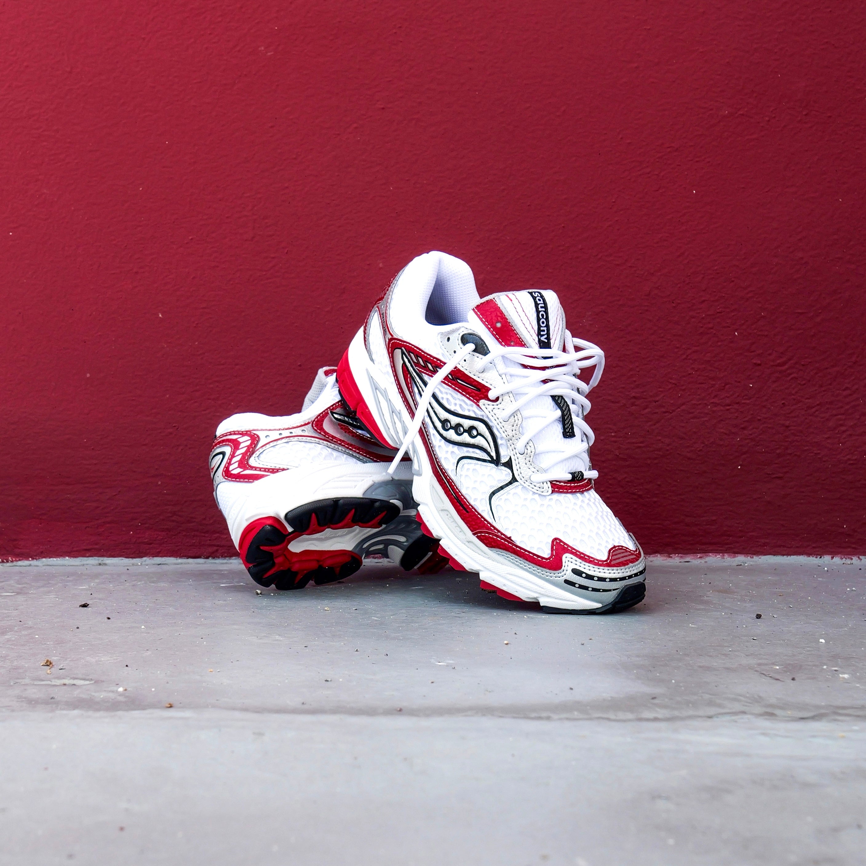 Mens Saucony Progrid Ride 1 (White/Racing)