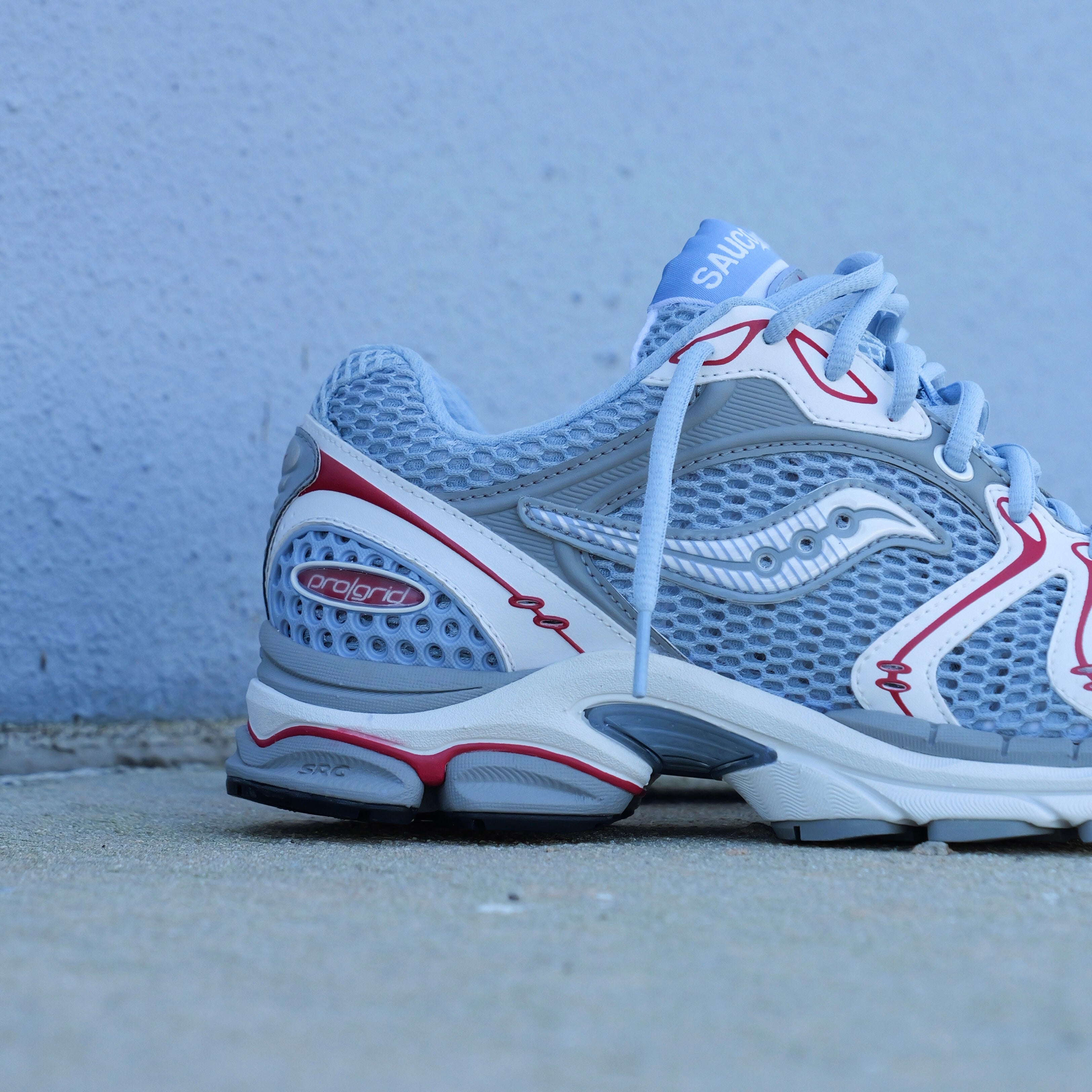 Mens Saucony ProGrid Triumph 4 (Blue/White) - Saucony