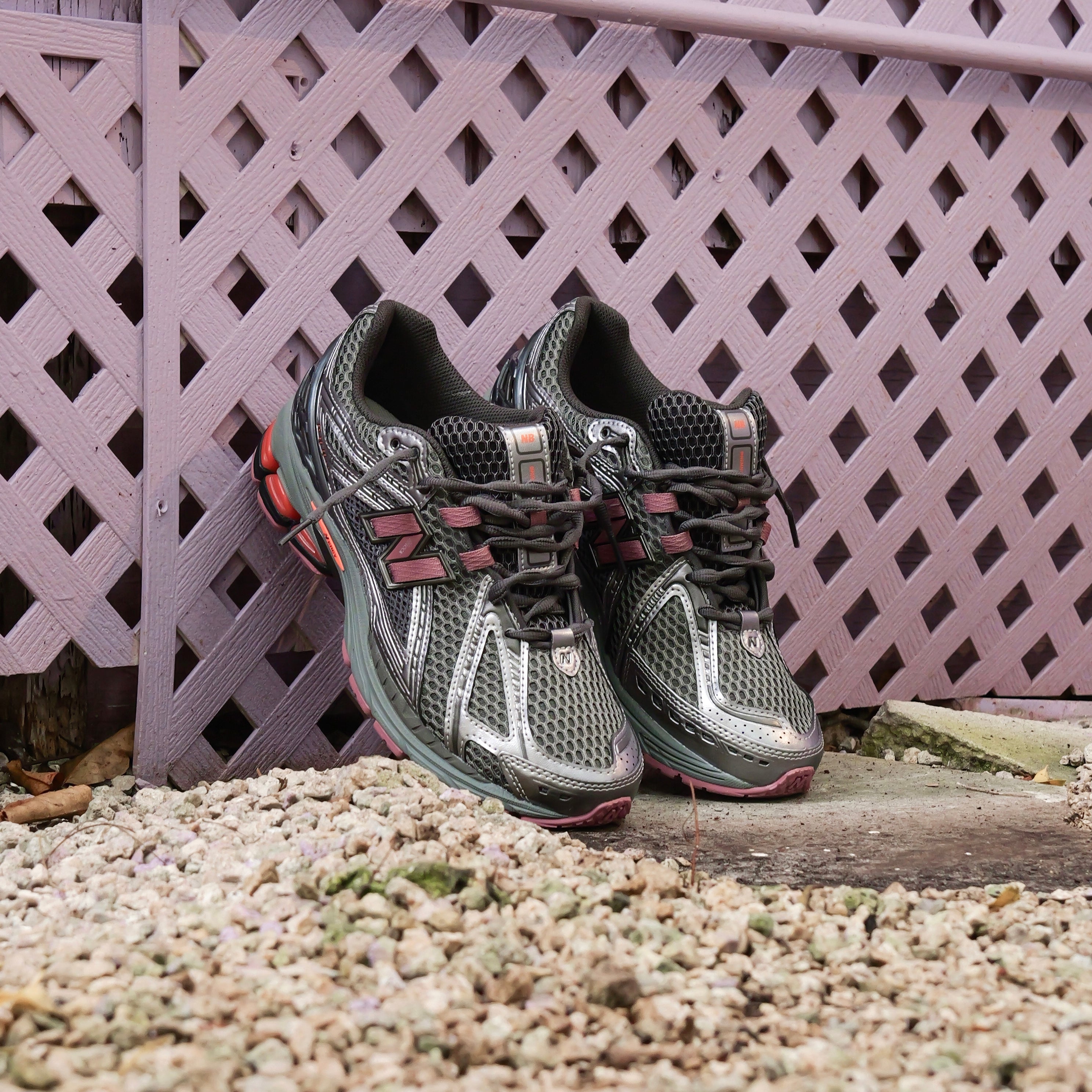 Mens New Balance 1906RVI (Grey/Pink) U190629R