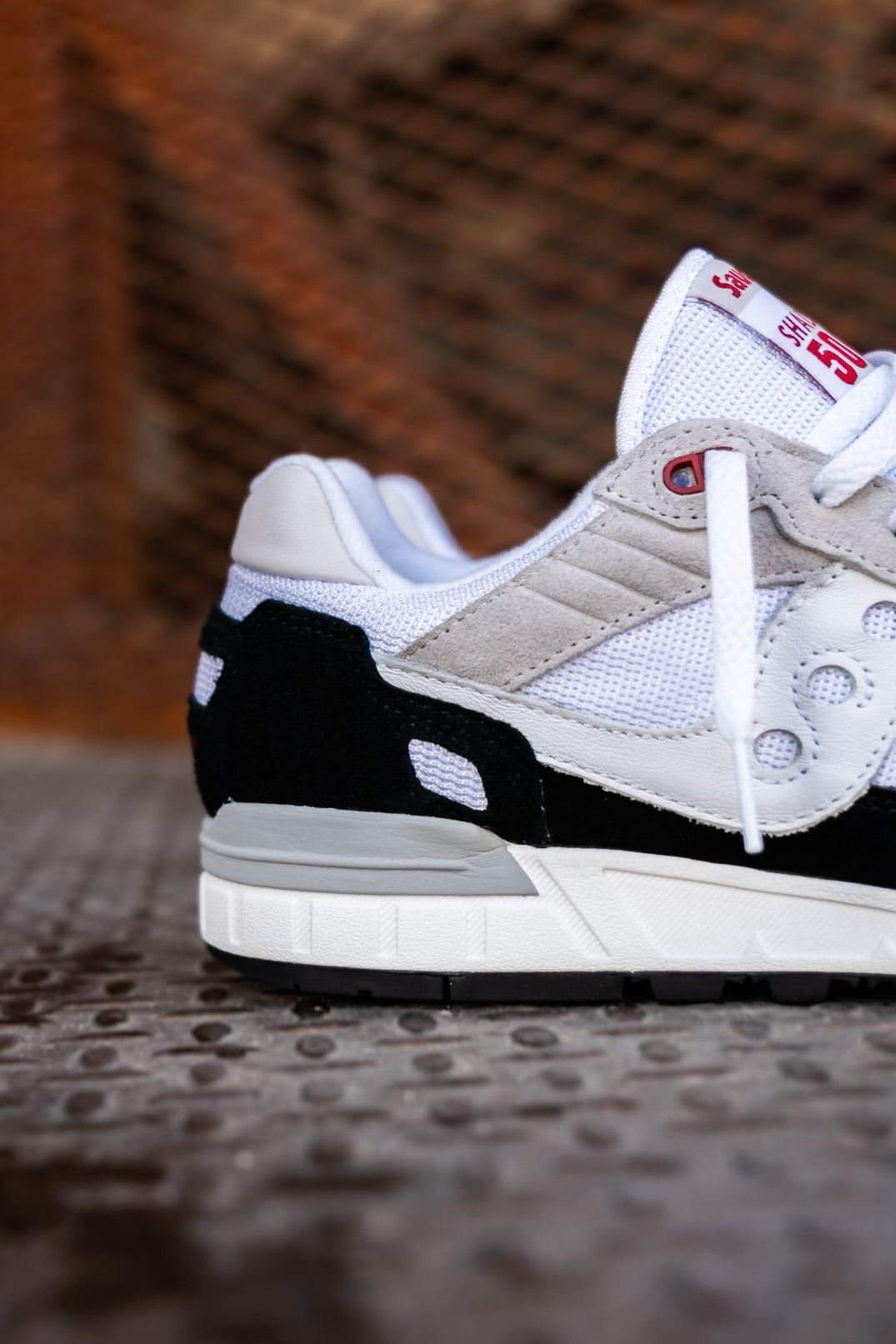 Mens Saucony Shadow 5000 (White/Black)