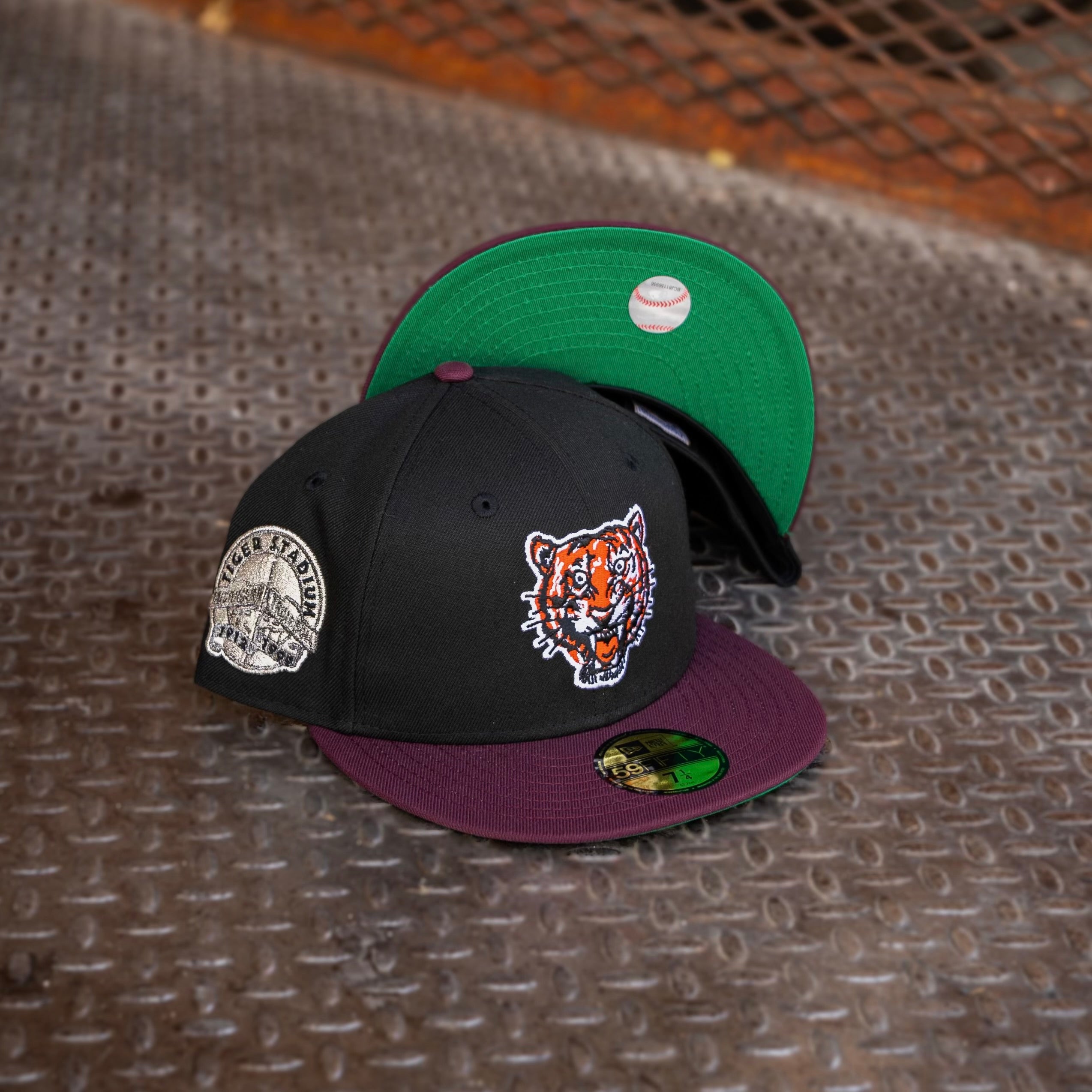 New Era Detroit Tigers Tiger Stadium Green UV (Black/Maroon) 59Fifty Fitted