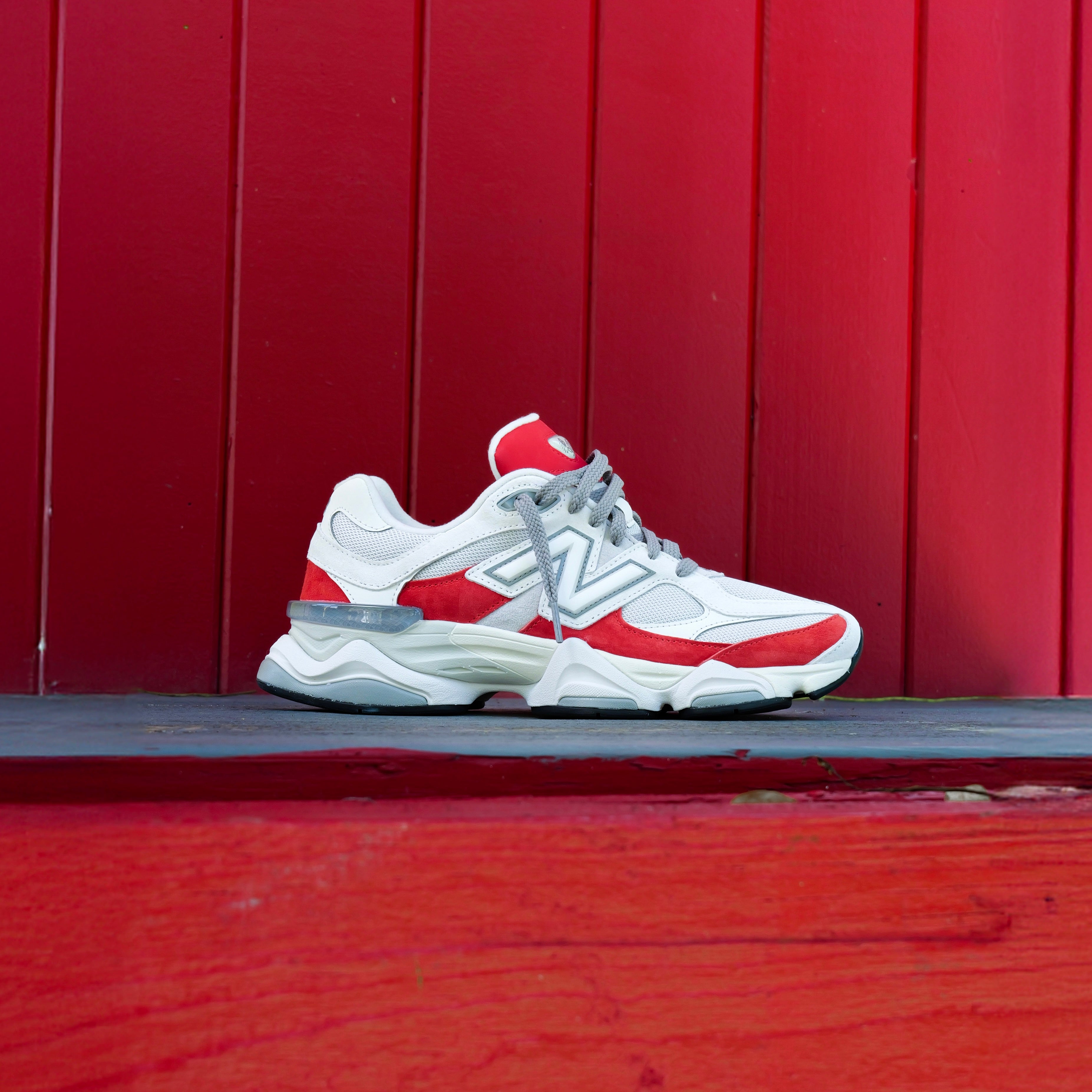 New Balance 9060 (Grey/Red) - U9060JBE