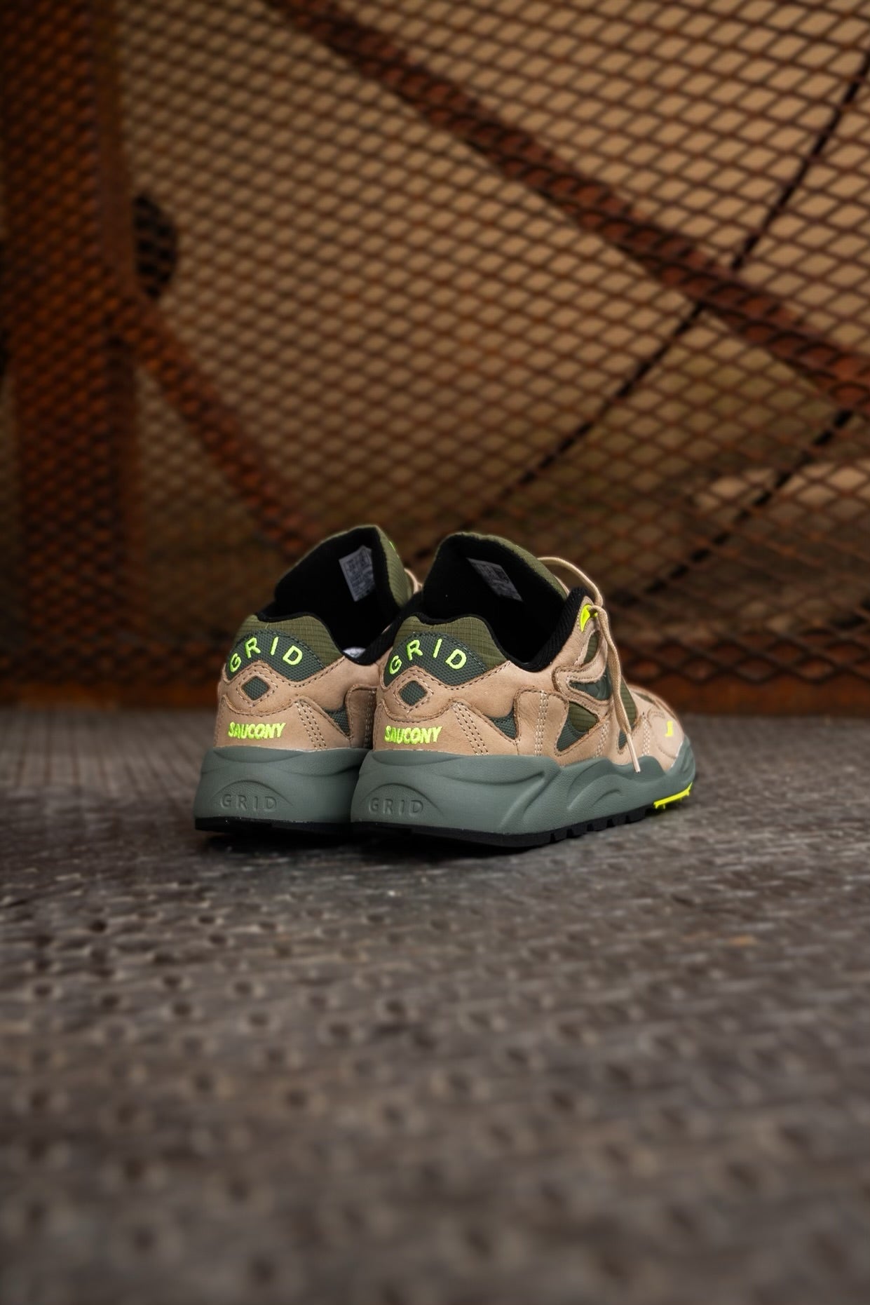 Mens Saucony Grid Shadow 2 Premium (Avocado/Volt)