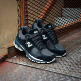 Mens New Balance 2002R (Black/Off White) - U2002RL