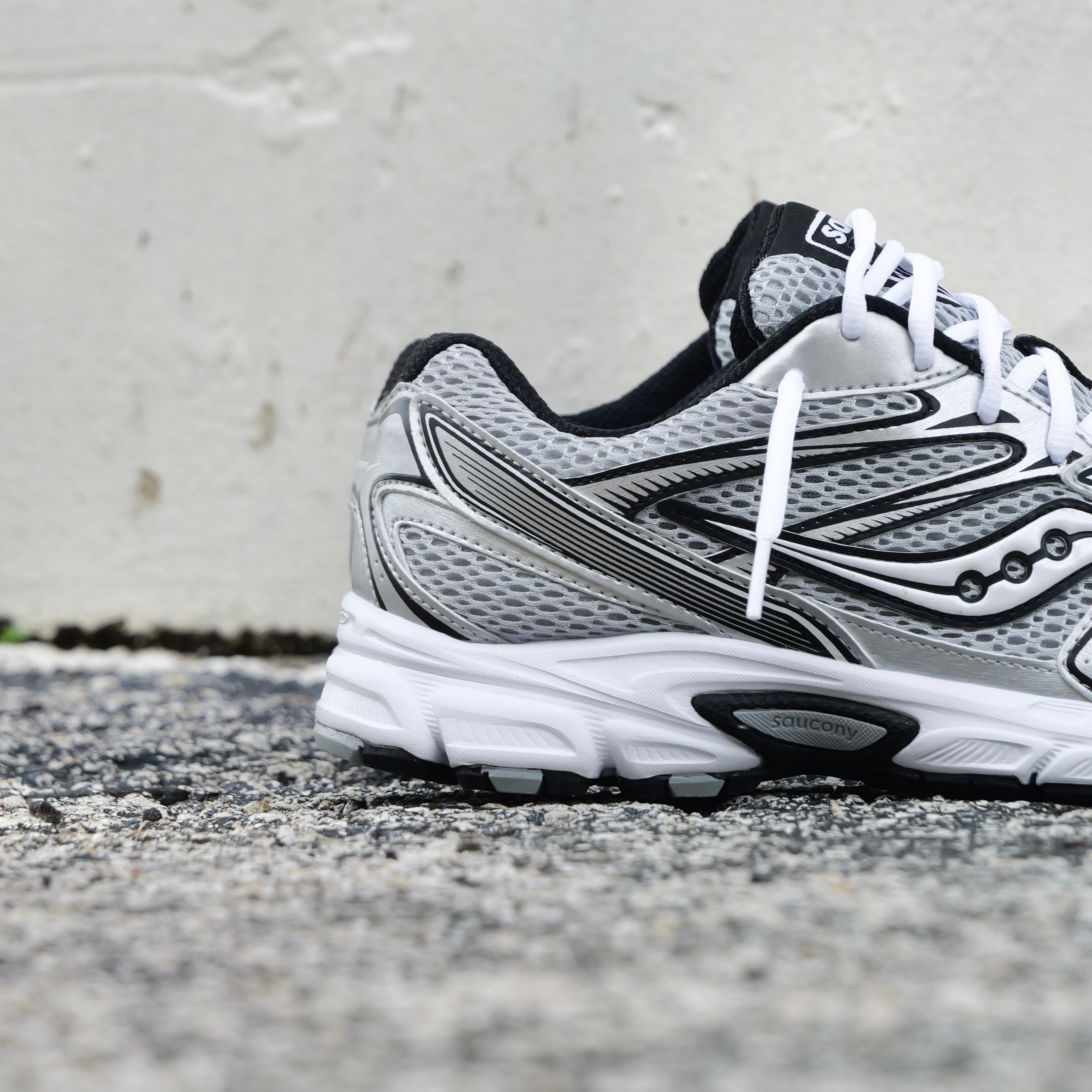 Mens Saucony Ride Millennium (Silver/Black)
