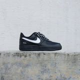 Nike x Supreme Air Force 1 Low SP (Black/White)