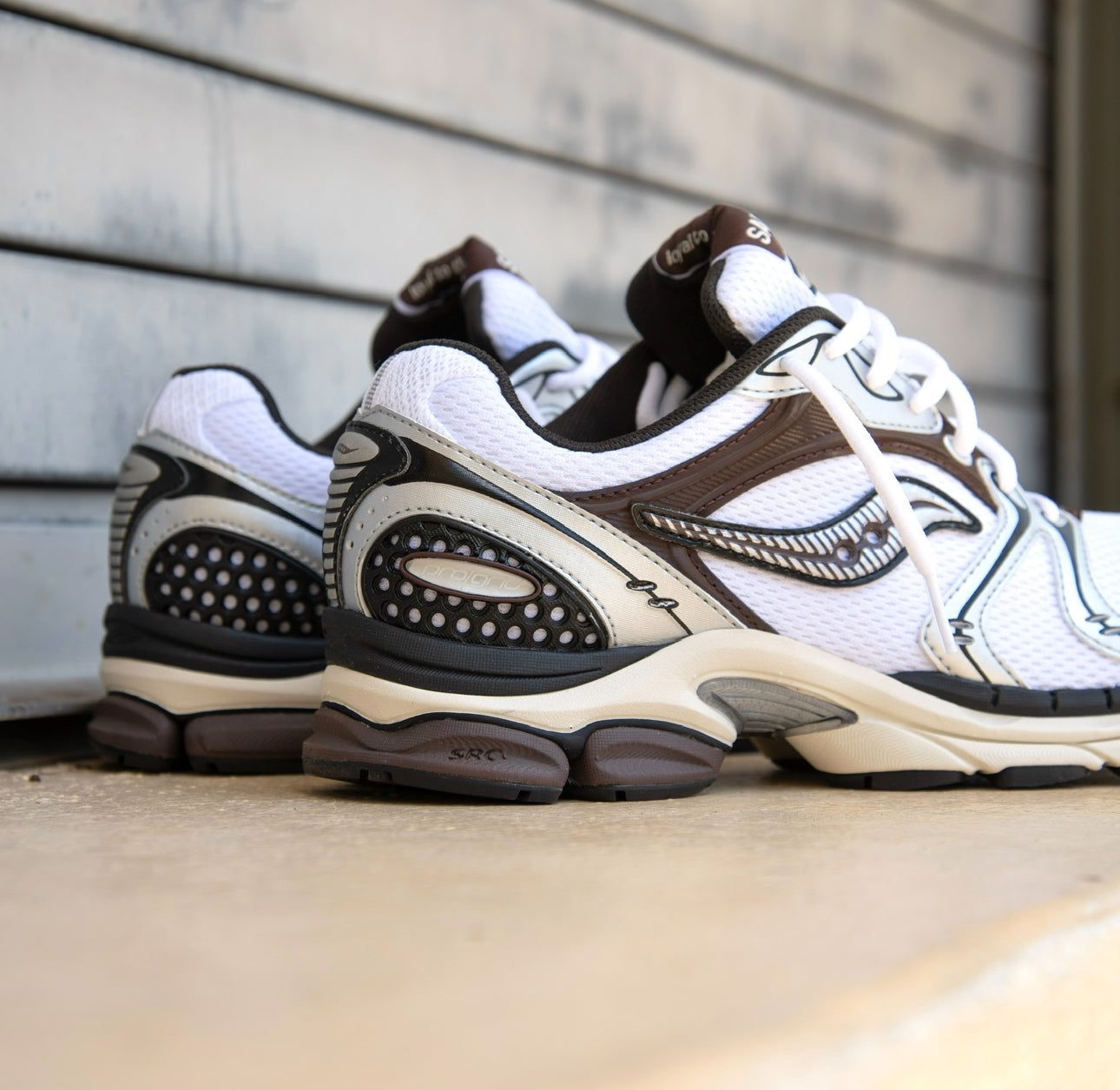 Mens Saucony ProGrid Triumph 4 (Silver/Chrome) - Saucony