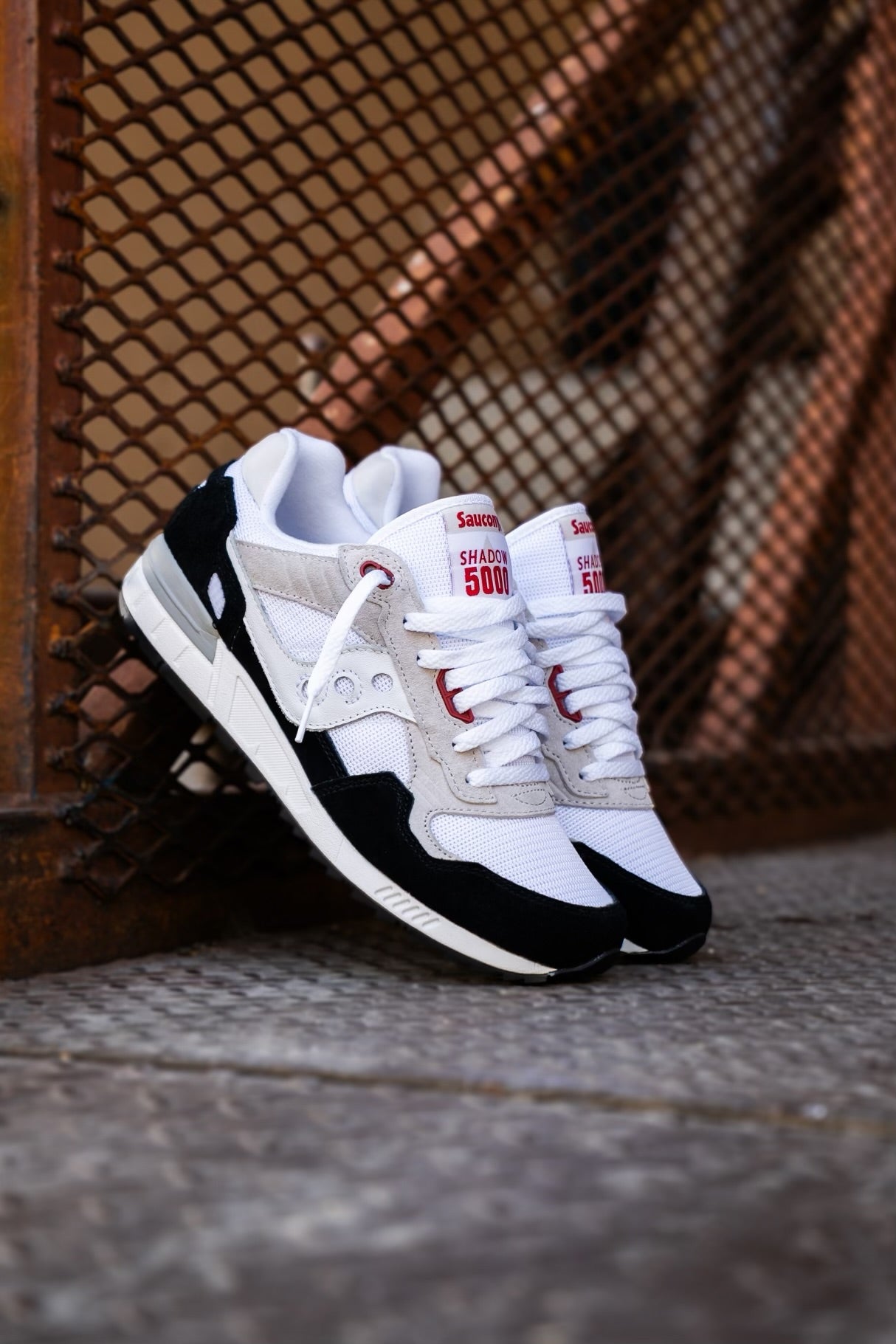 Mens Saucony Shadow 5000 (White/Black)