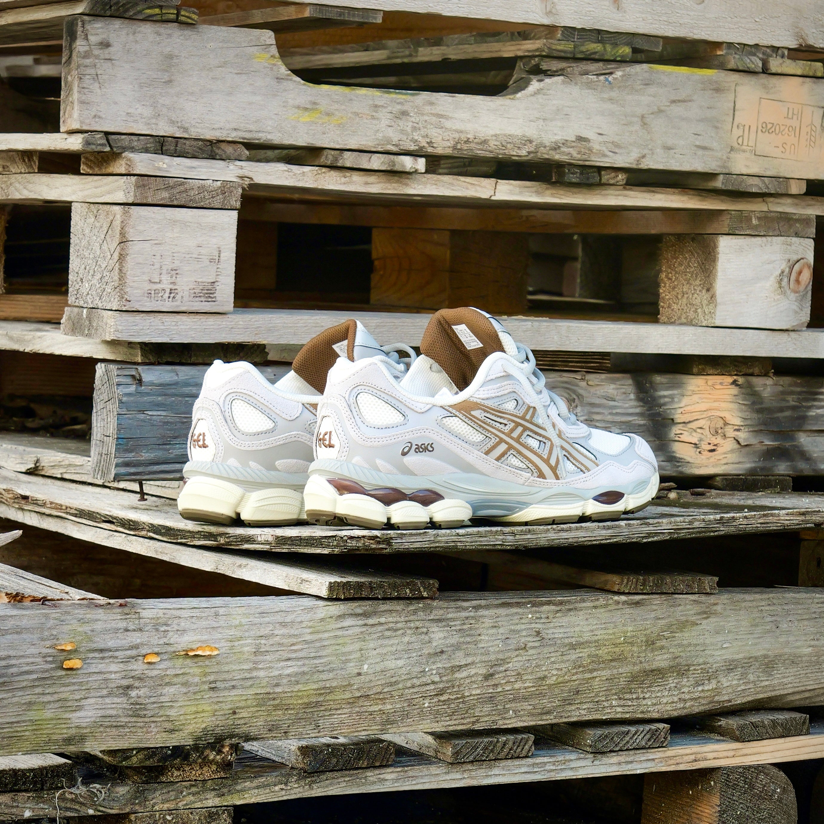 Mens Asics Gel-NYC (Cream/Cement Grey)