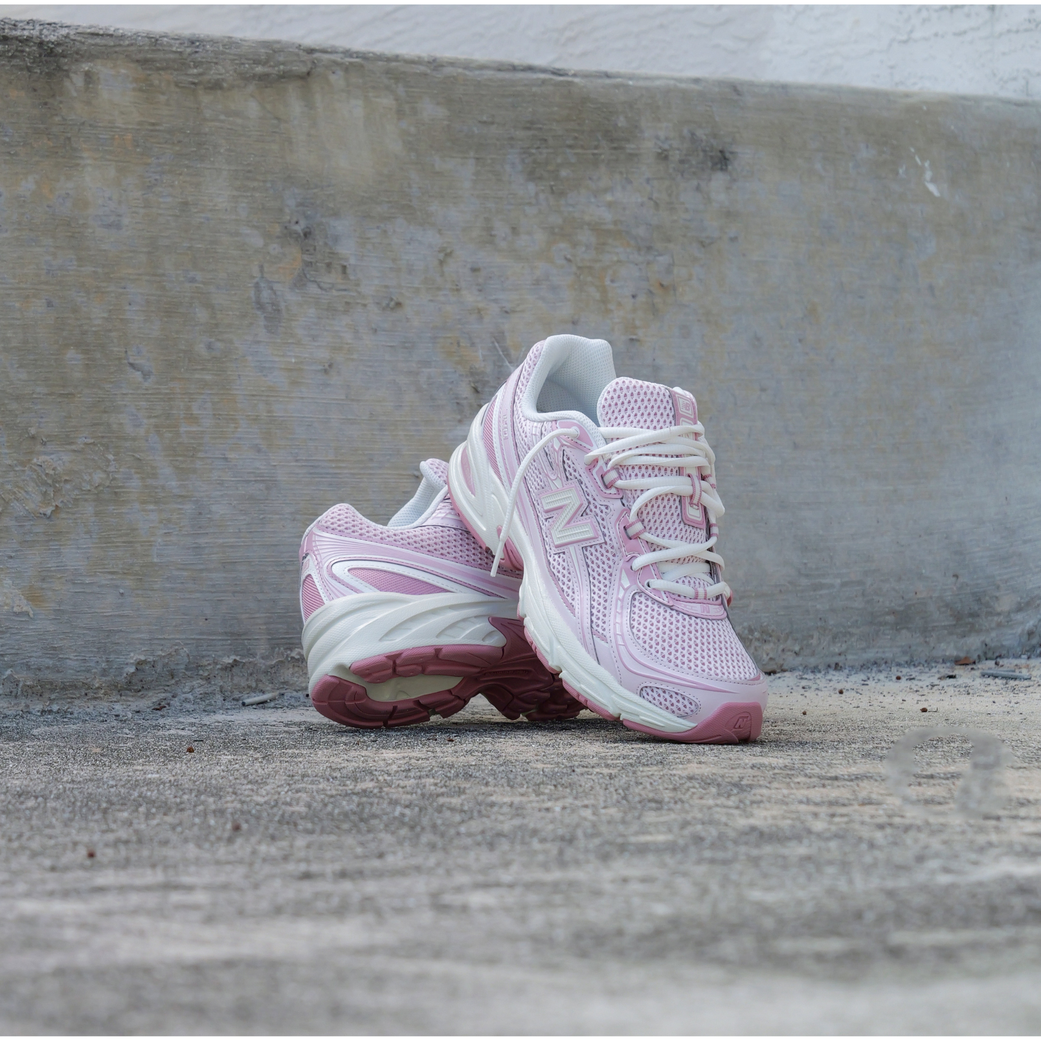 Mens New Balance U740PP2 (Pink/Grey)