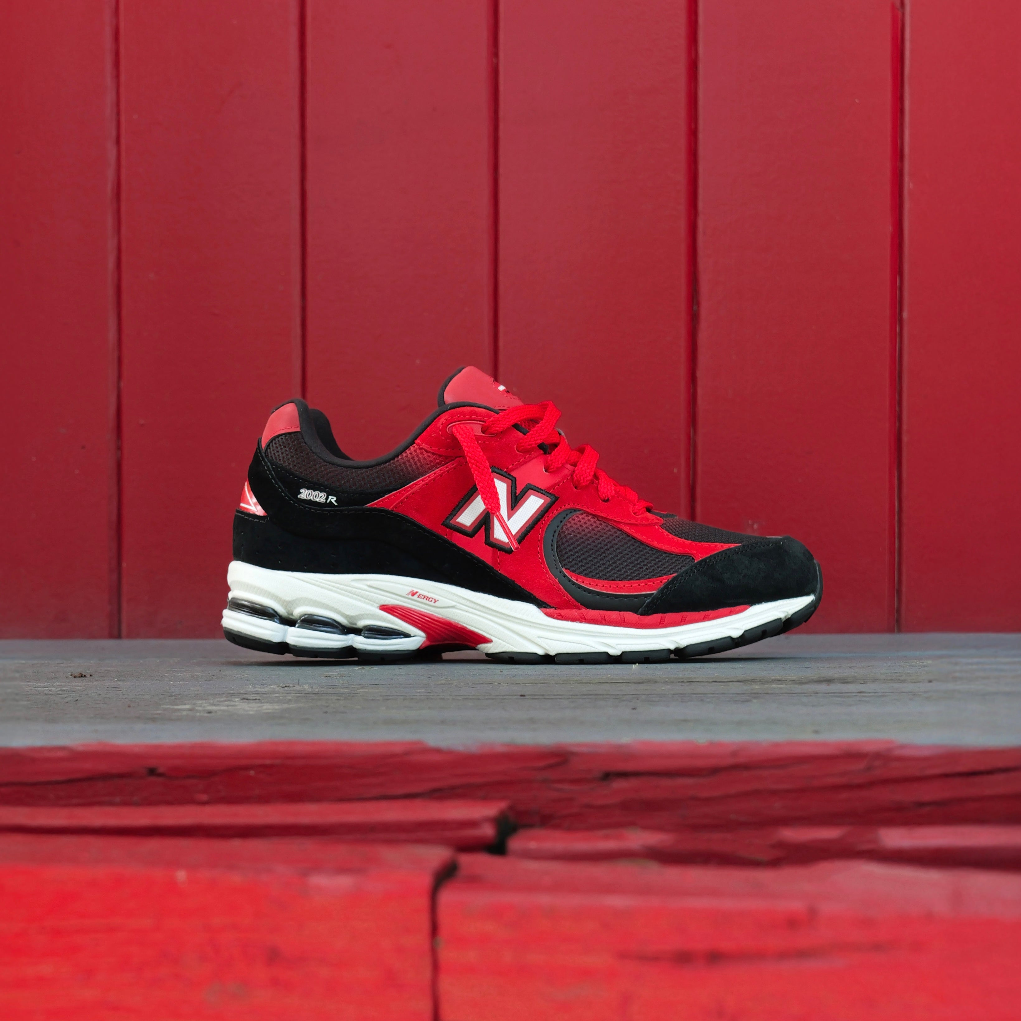 Mens New Balance 2002R (True Red/Black) - U2002RZA - New Balance