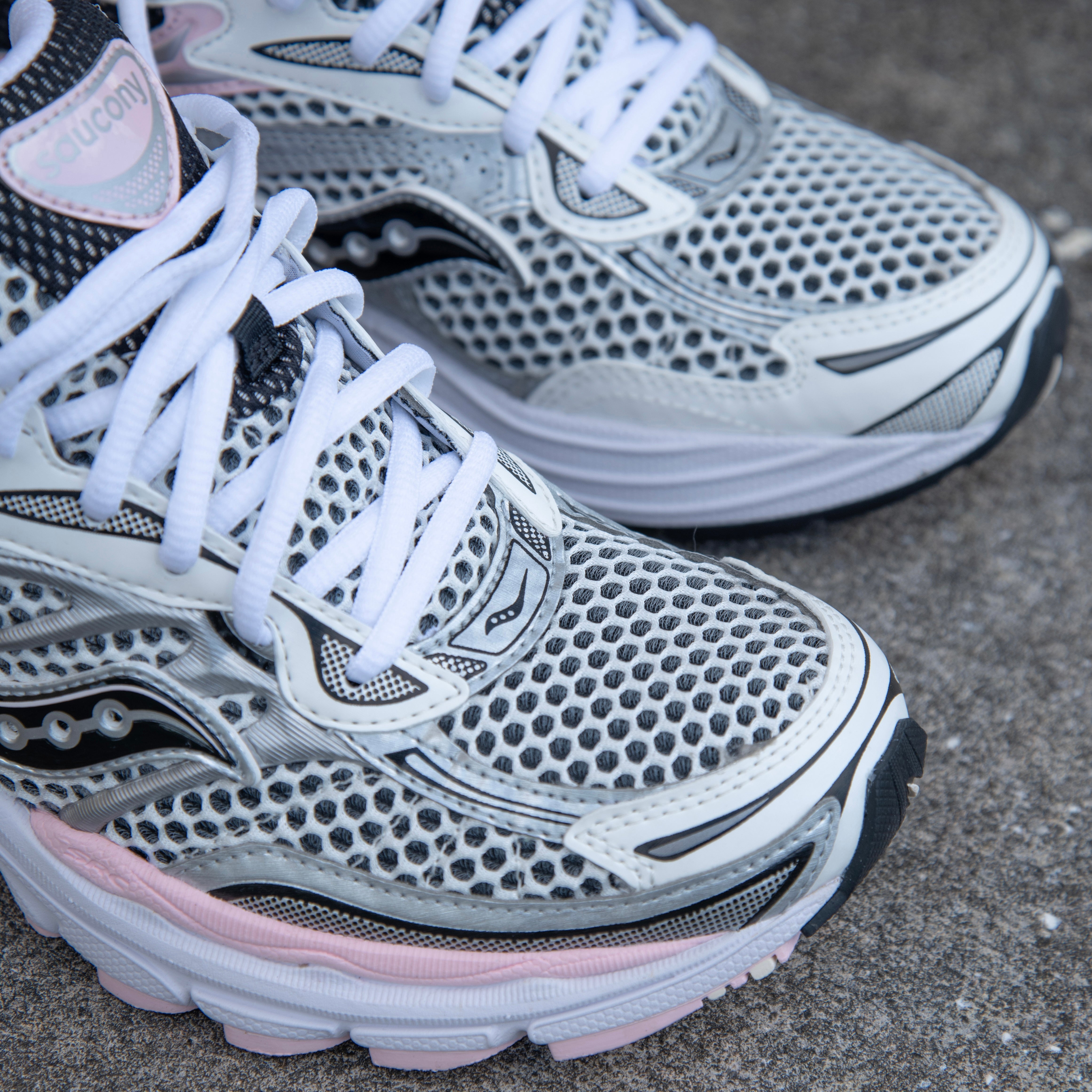 Mens Saucony ProGrid Omni 9 (Silver/Pink) - Saucony