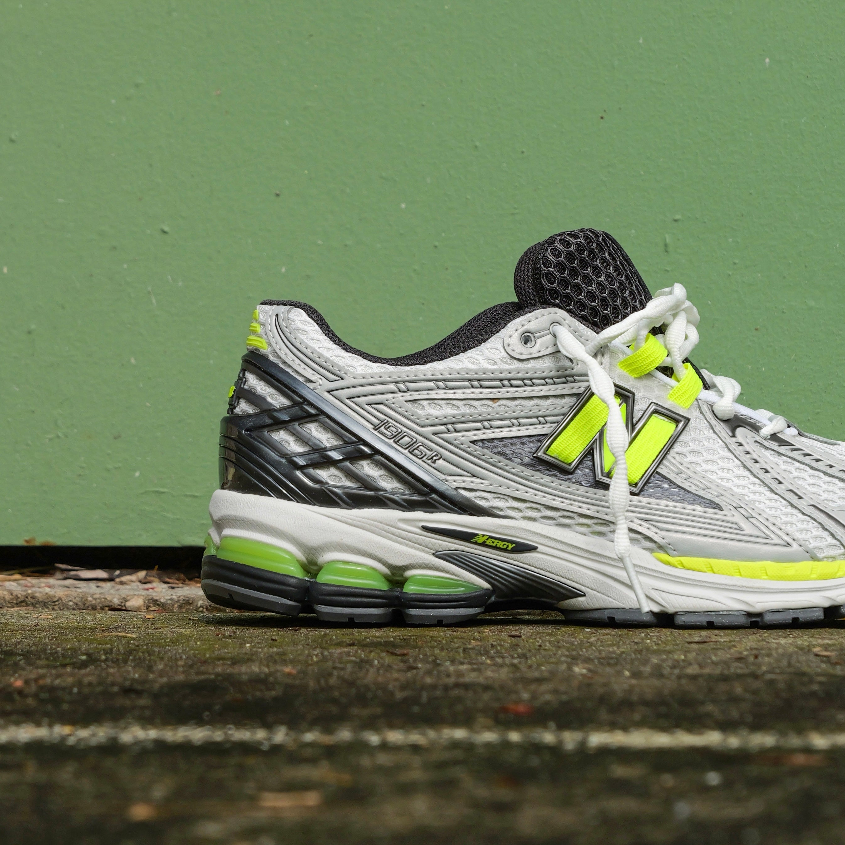 Mens New Balance 1906RVI (Grey/Green) U190652H