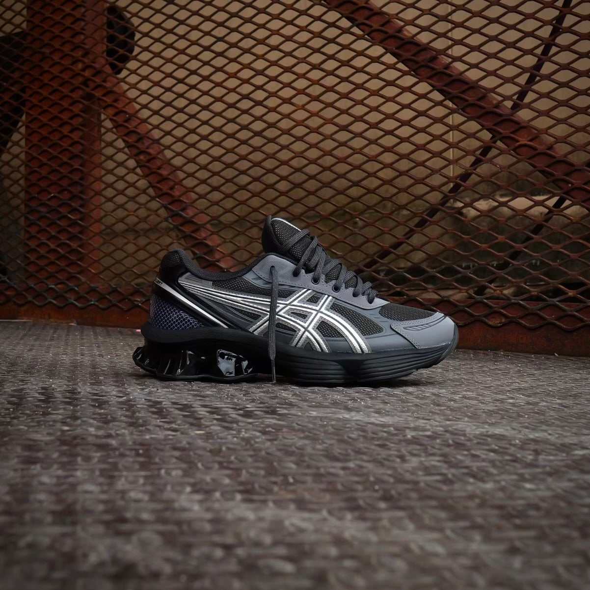 Mens Asics Gel-Kinetic Fluent (Graphite Grey/Pure Silver)