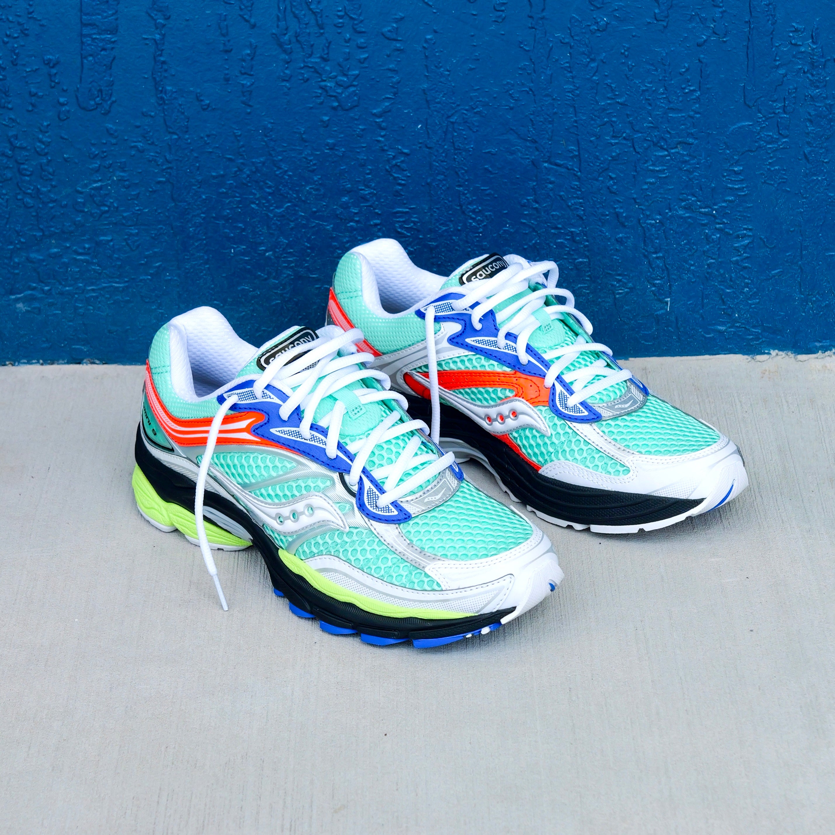 Mens Saucony ProGrid Omni 9 (Mint/Multi)