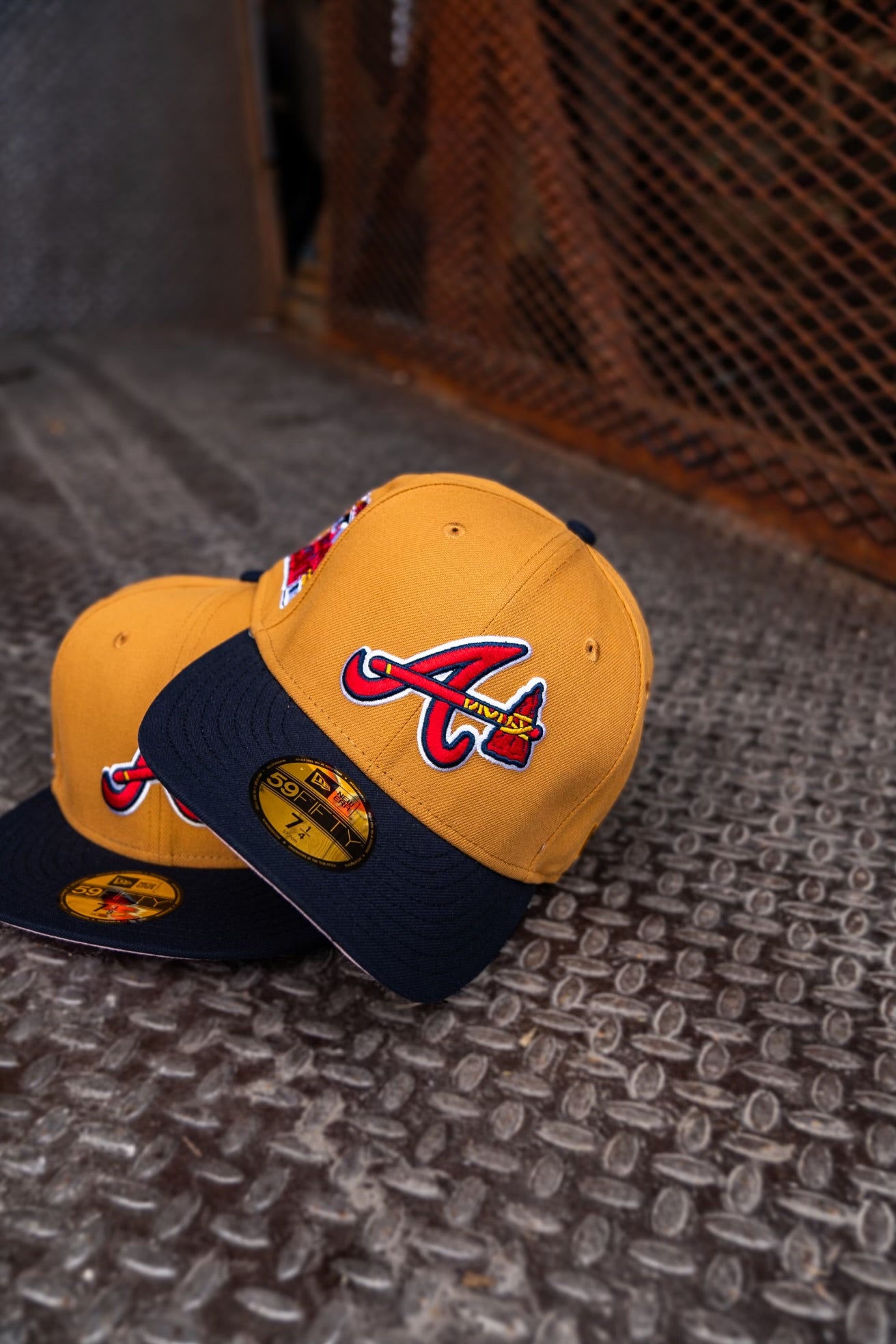 New Era Atlanta Braves 2000 All-Star Game Pink UV 59Fifty Fitted (Tan/Navy)