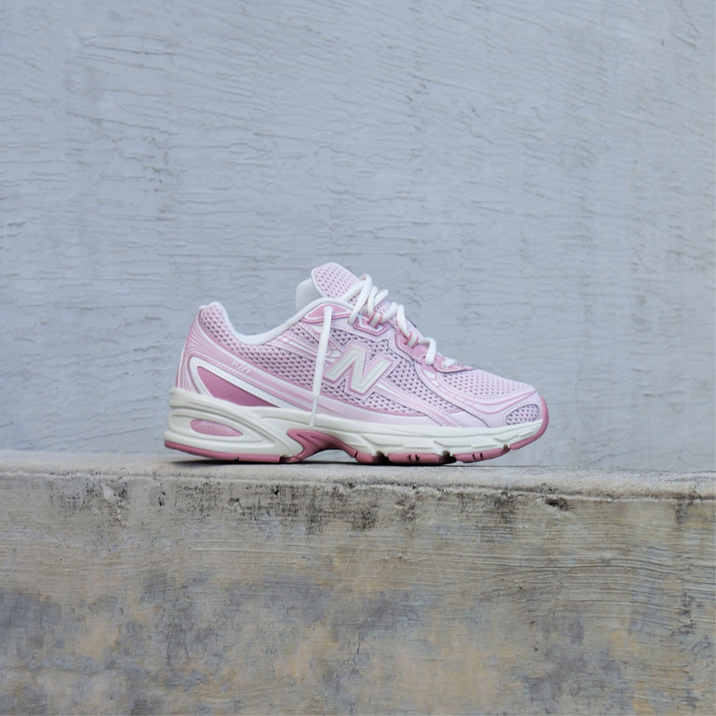 Mens New Balance U740PP2 (Pink/Grey)