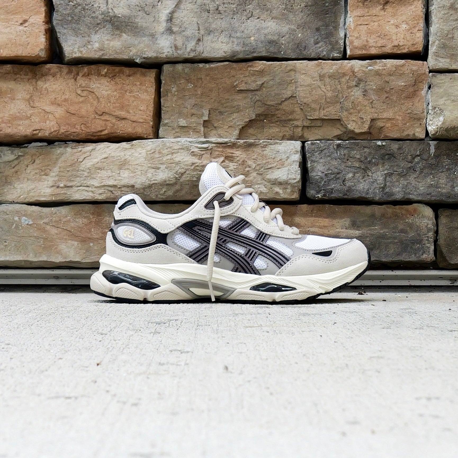 Mens Asics Gel-NYC 2.0 (White/Oatmeal)