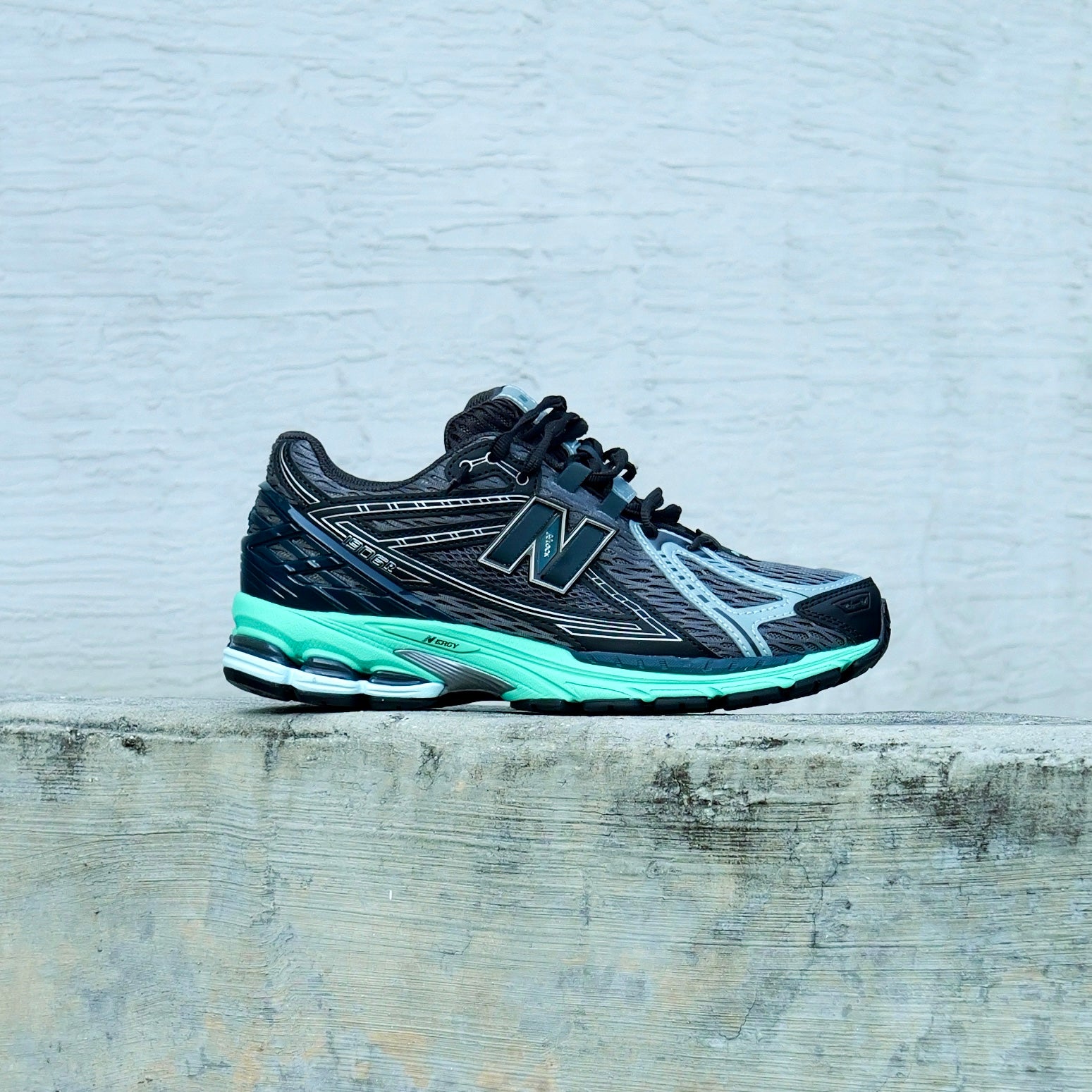 Mens New Balance 1906R (Grey/Green Glow) U19068O6