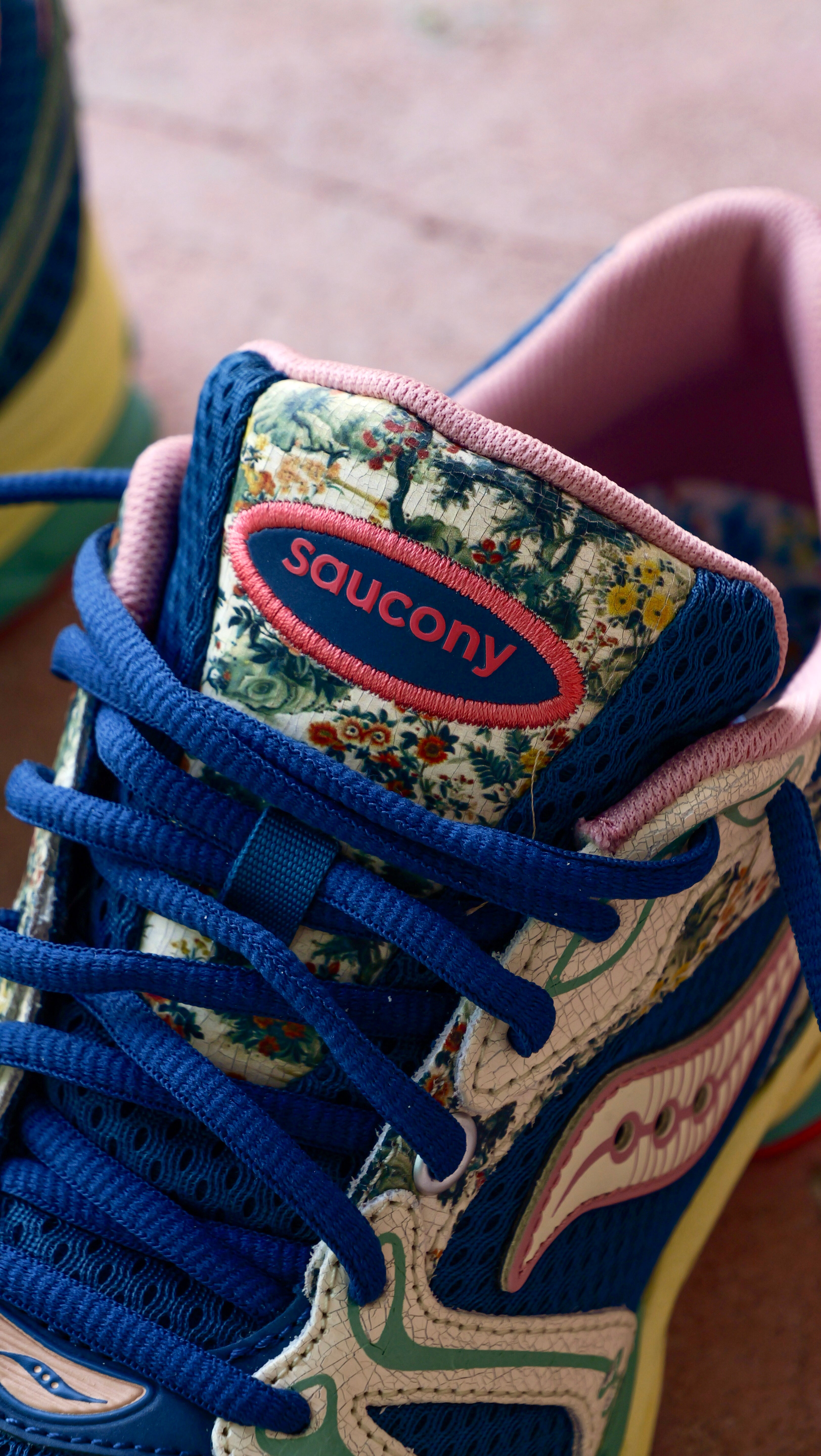 Mens Saucony ProGrid Triumph 4 Kissaten (Blue/Beige) - Saucony