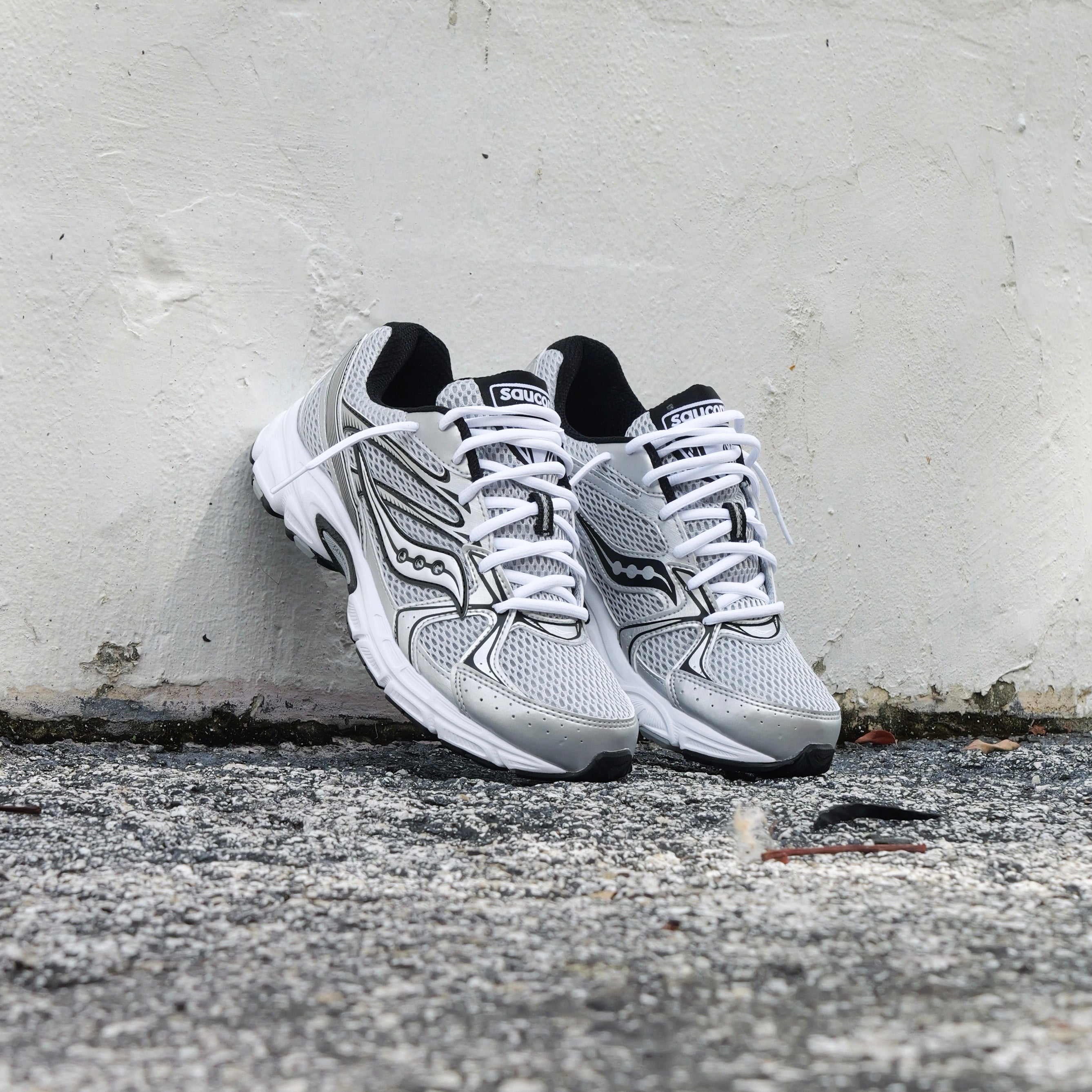 Mens Saucony Ride Millennium (Silver/Black)