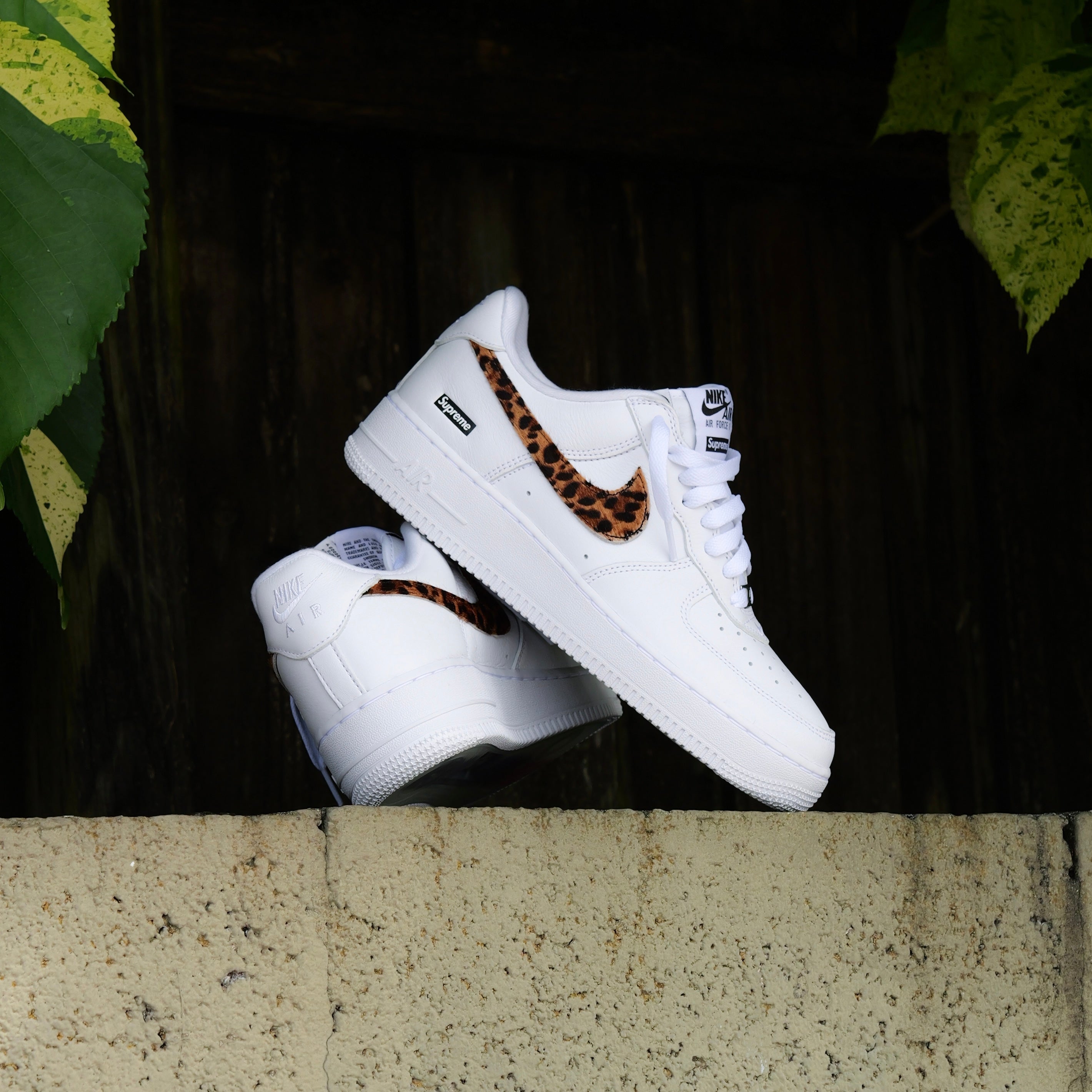 Nike x Supreme Air Force 1 Low SP (White/Cheetah)