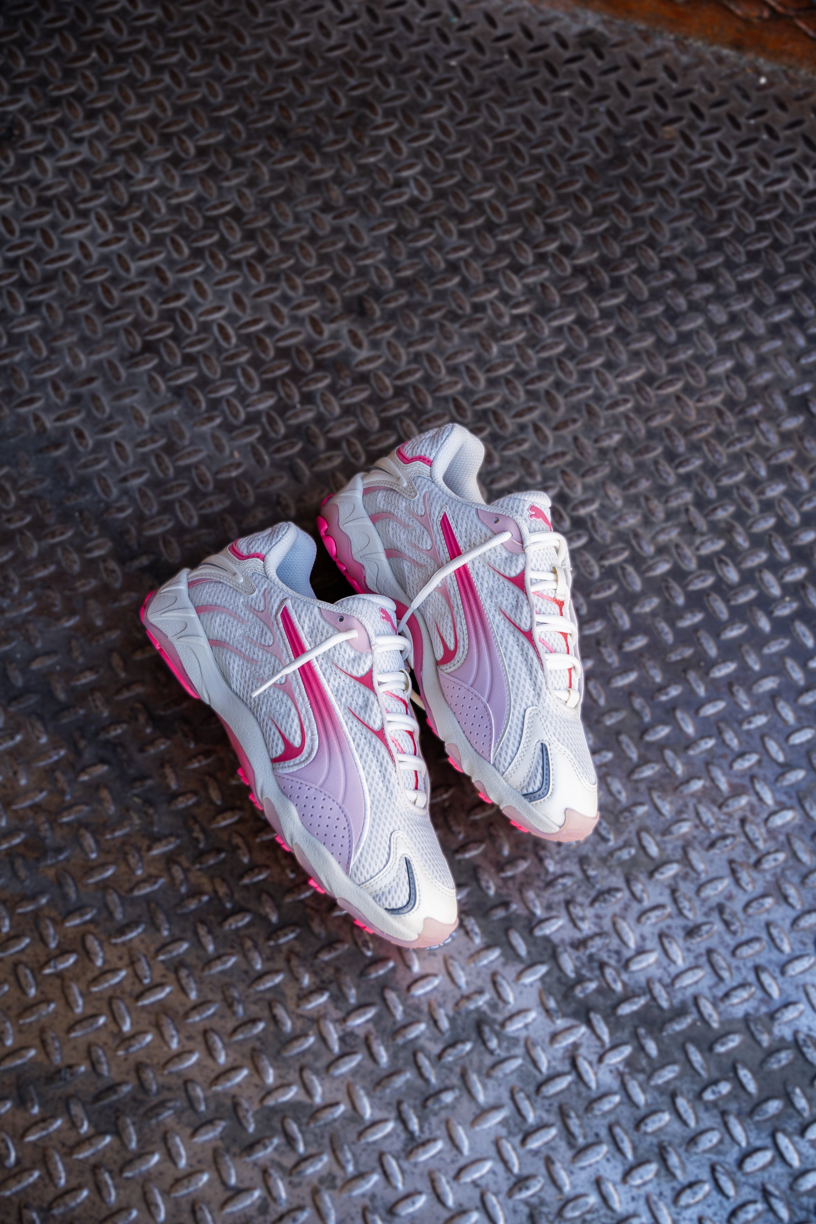 Womens Puma Inhale (Warm White/Magic Rose)