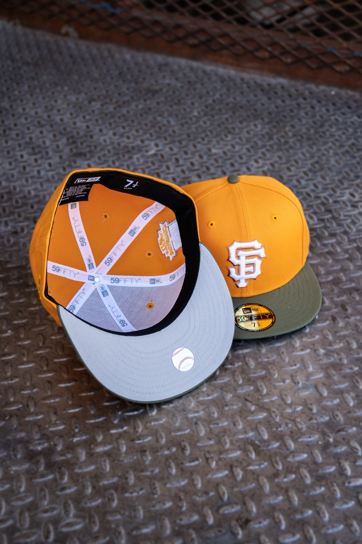 New Era San Francisco Giants 2012 World Champions Grey UV (Gold/Olive) 59Fifty Fitted