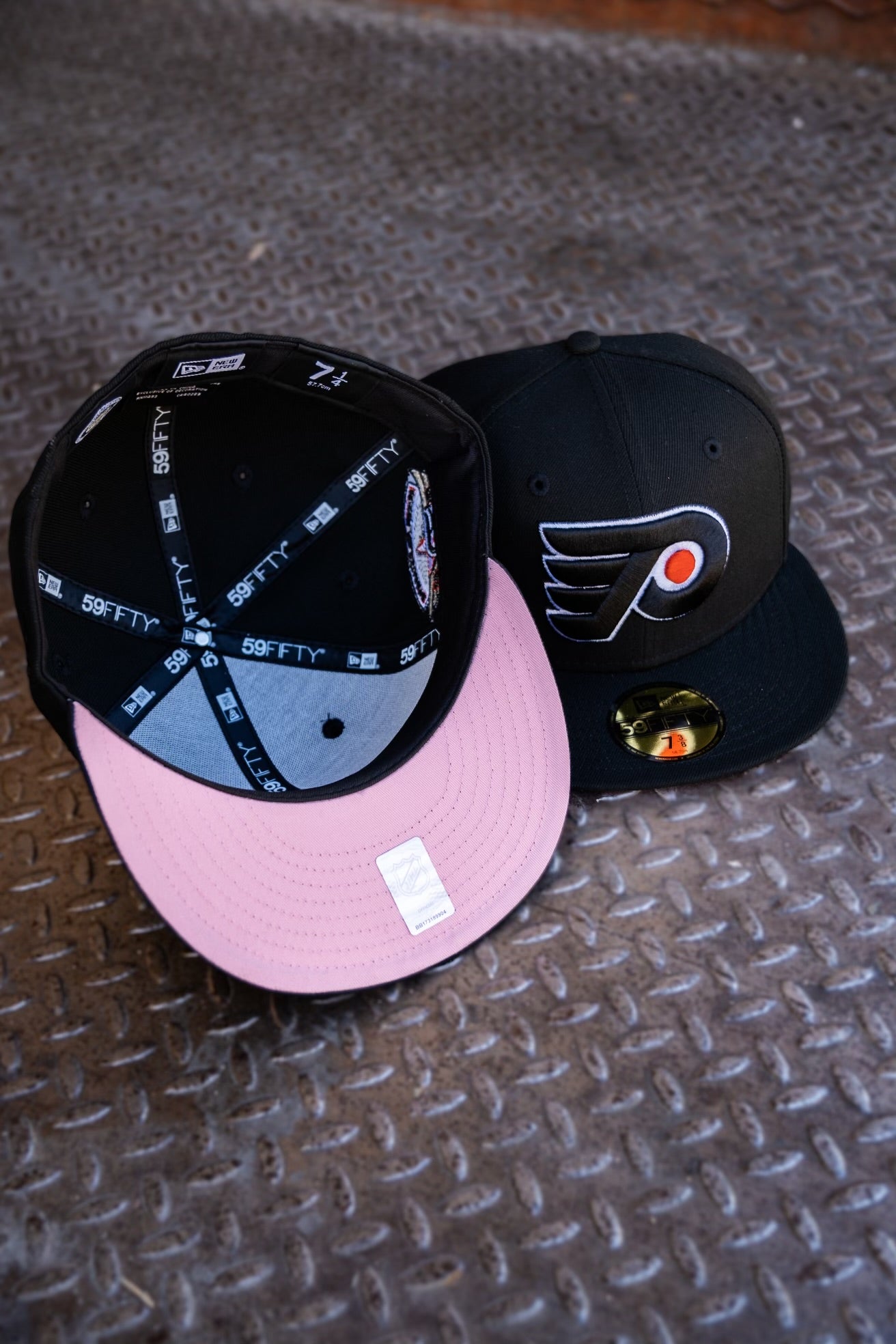 New Era Philadelphia Flyers 1992 All-Star Game Pink UV (Black) 59Fifty Fitted