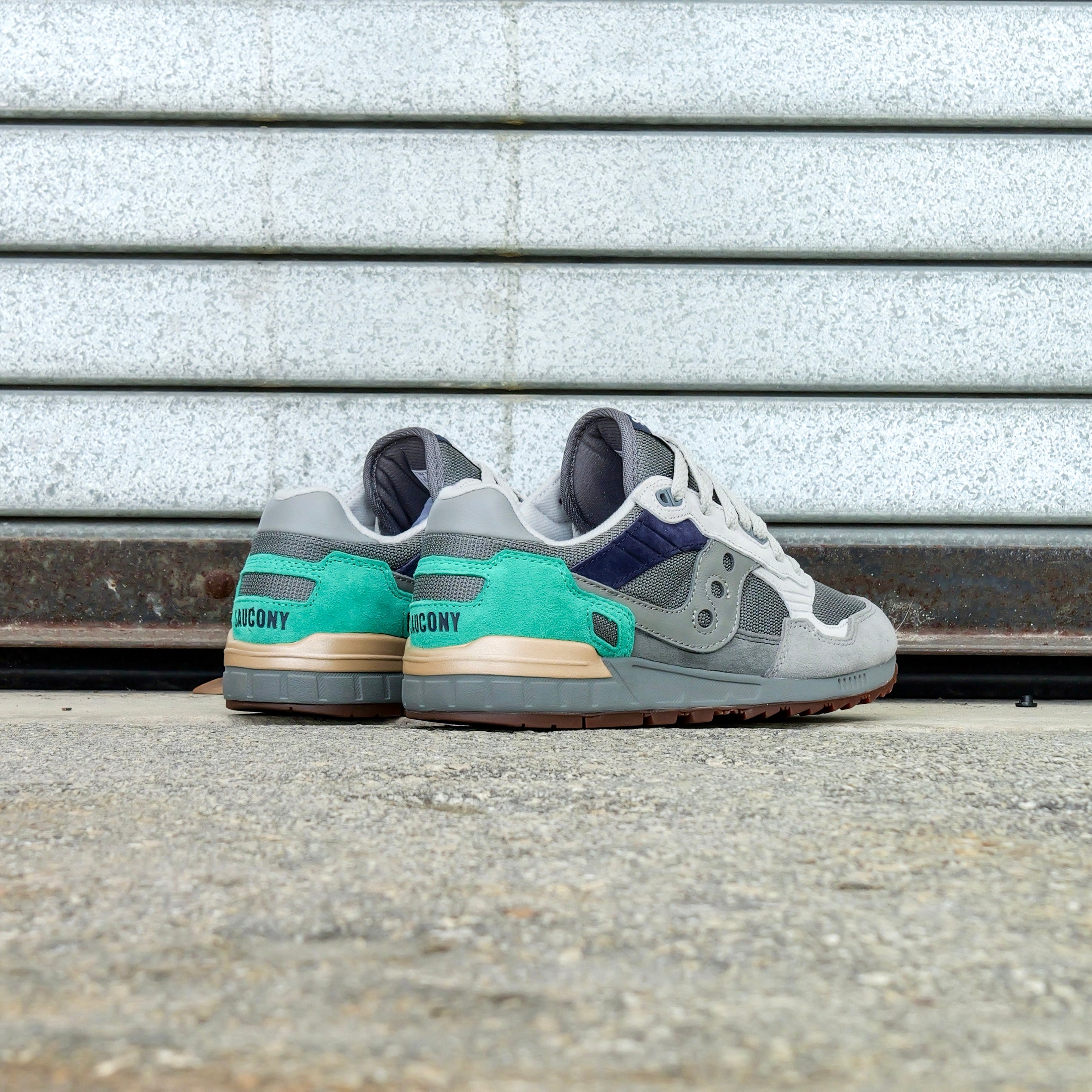 Mens Saucony Shadow 5000 (Carbon/Cadet)