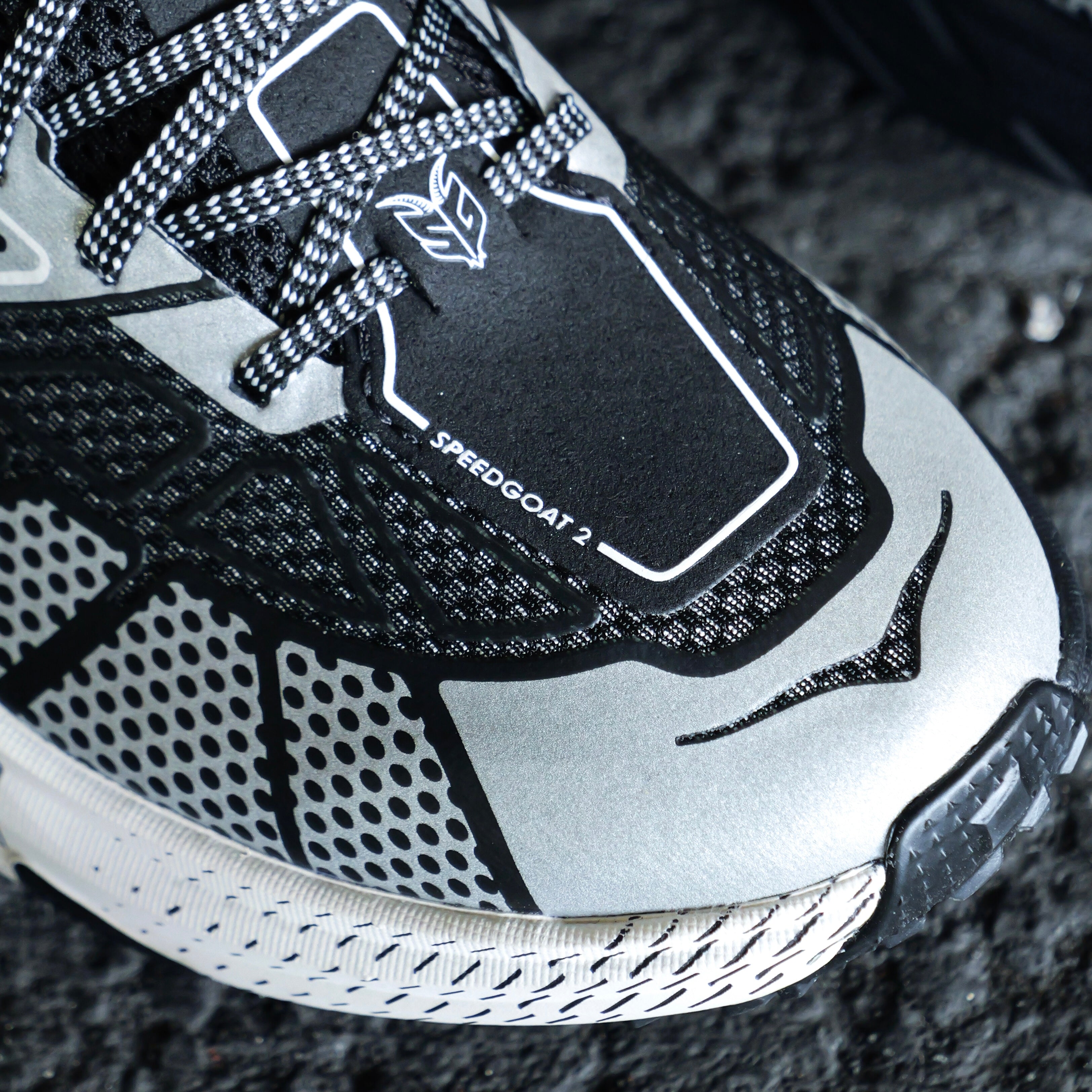 Hoka U SpeedGoat 2 TS BKSTR (Black / Stardust)