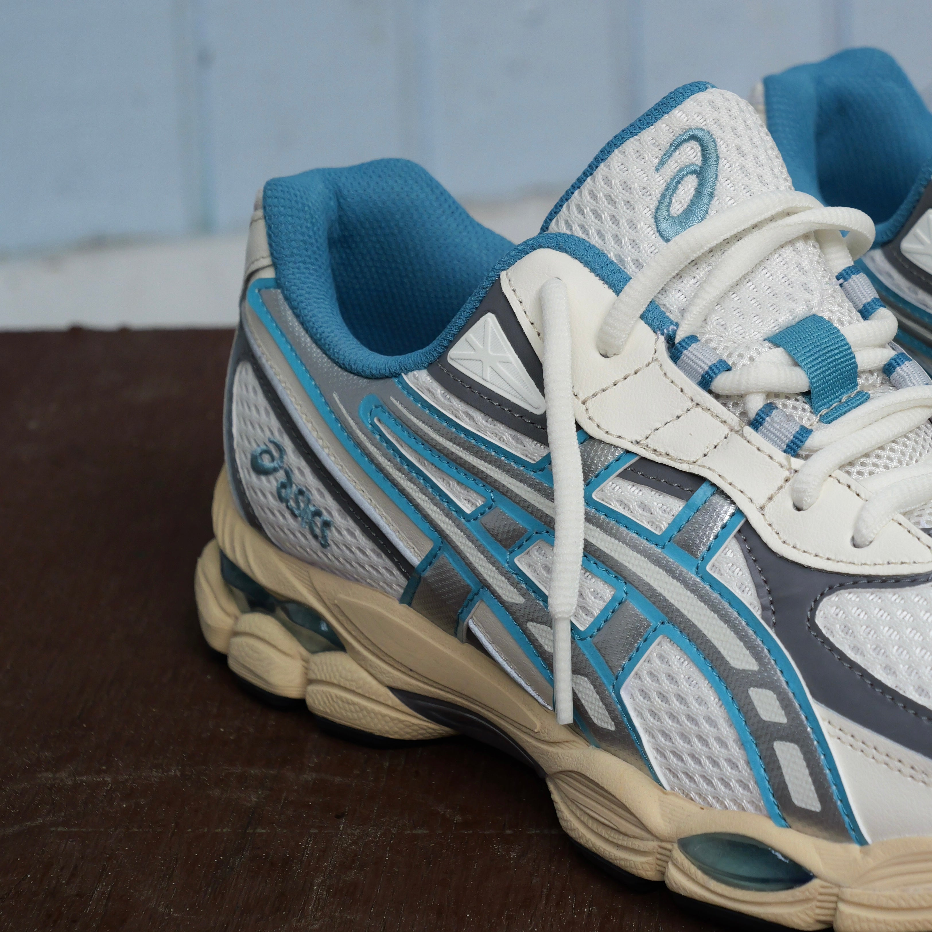 Mens Asics Gel-NYC 2055 (Cream/Blue Teal)