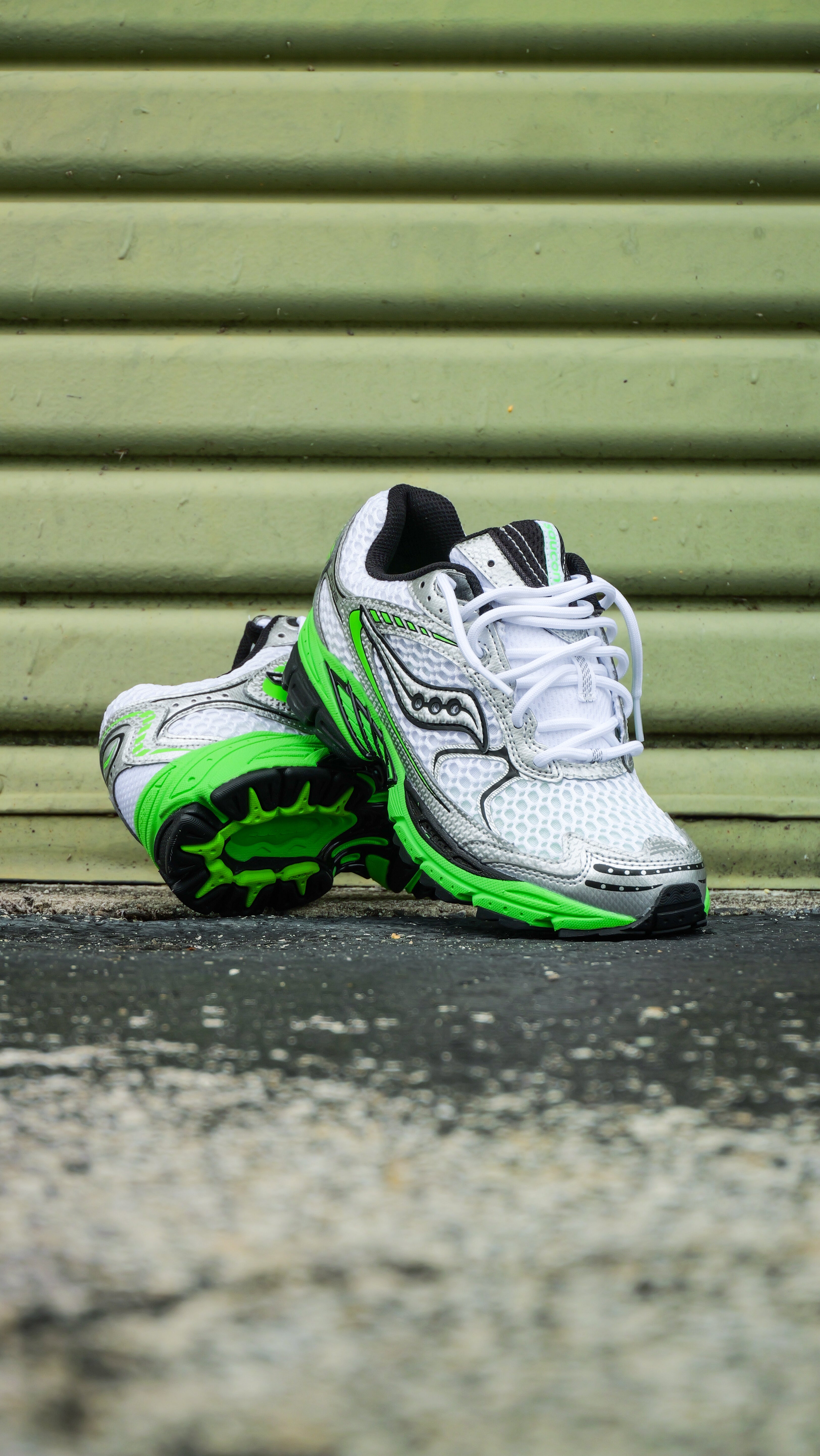Mens Saucony Progrid Ride 1 (White/Slime)