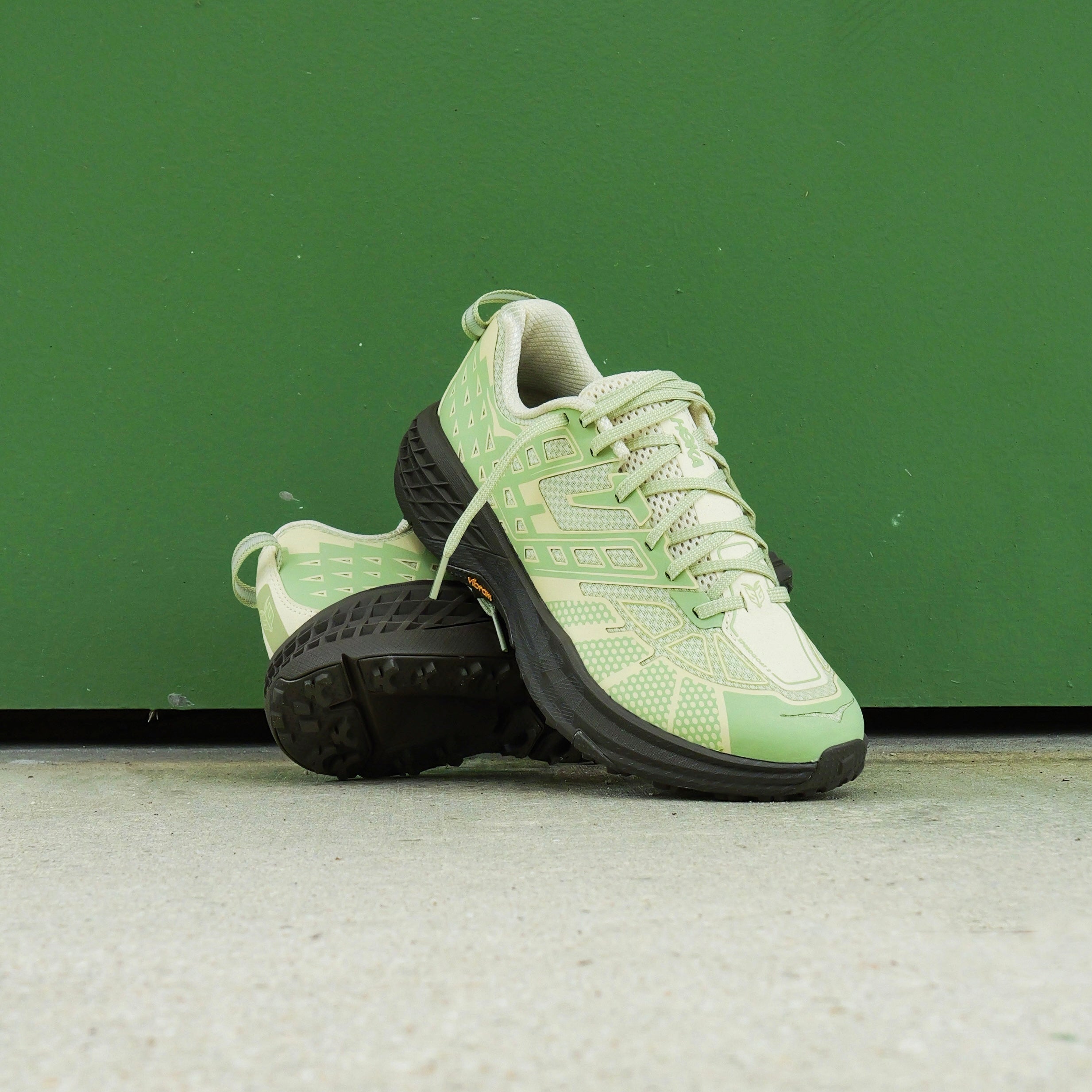 Hoka U SpeedGoat 2 TS (Morning Dew / Cliff Grey)