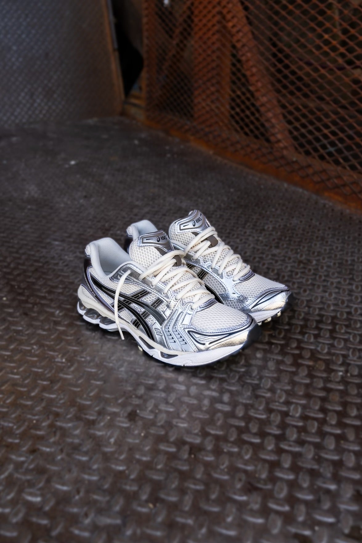 Mens Asics Gel-Kayano 14 (Cream/Black)