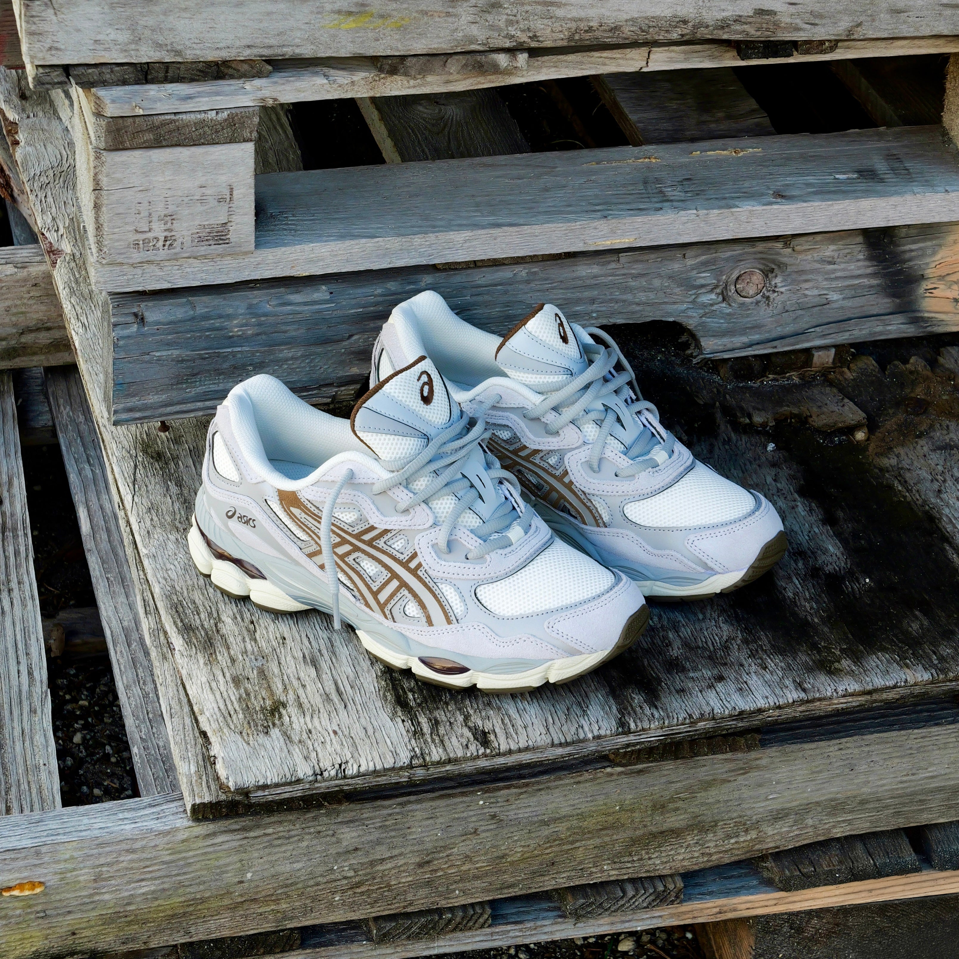 Mens Asics Gel-NYC (Cream/Cement Grey)