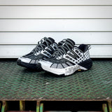 Hoka SpeedGoat 2 TS BKSTR (Black / Stardust)
