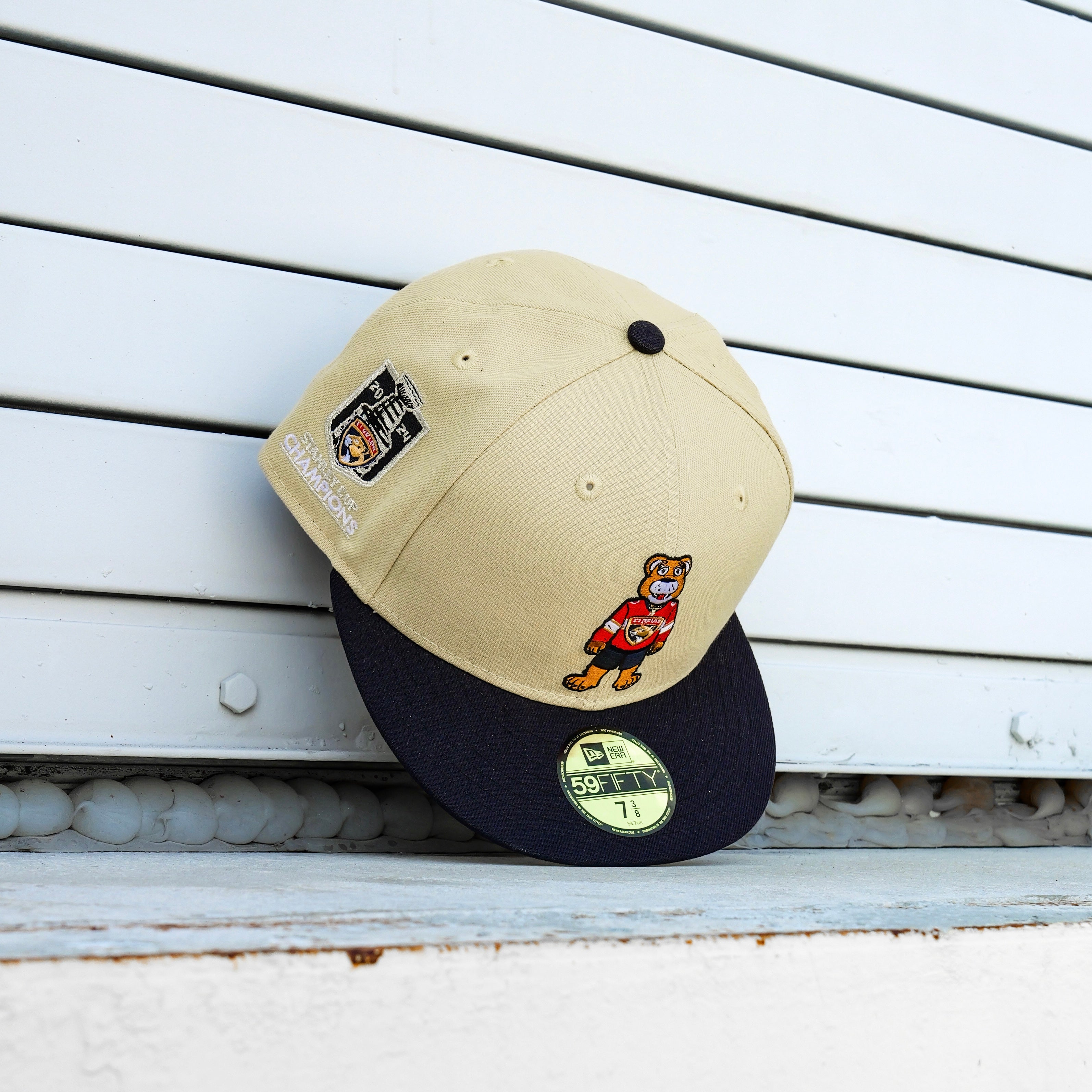 New Era Florida Panthers 2024 Stanley Cup Champions Side Patch Fitted - New Era