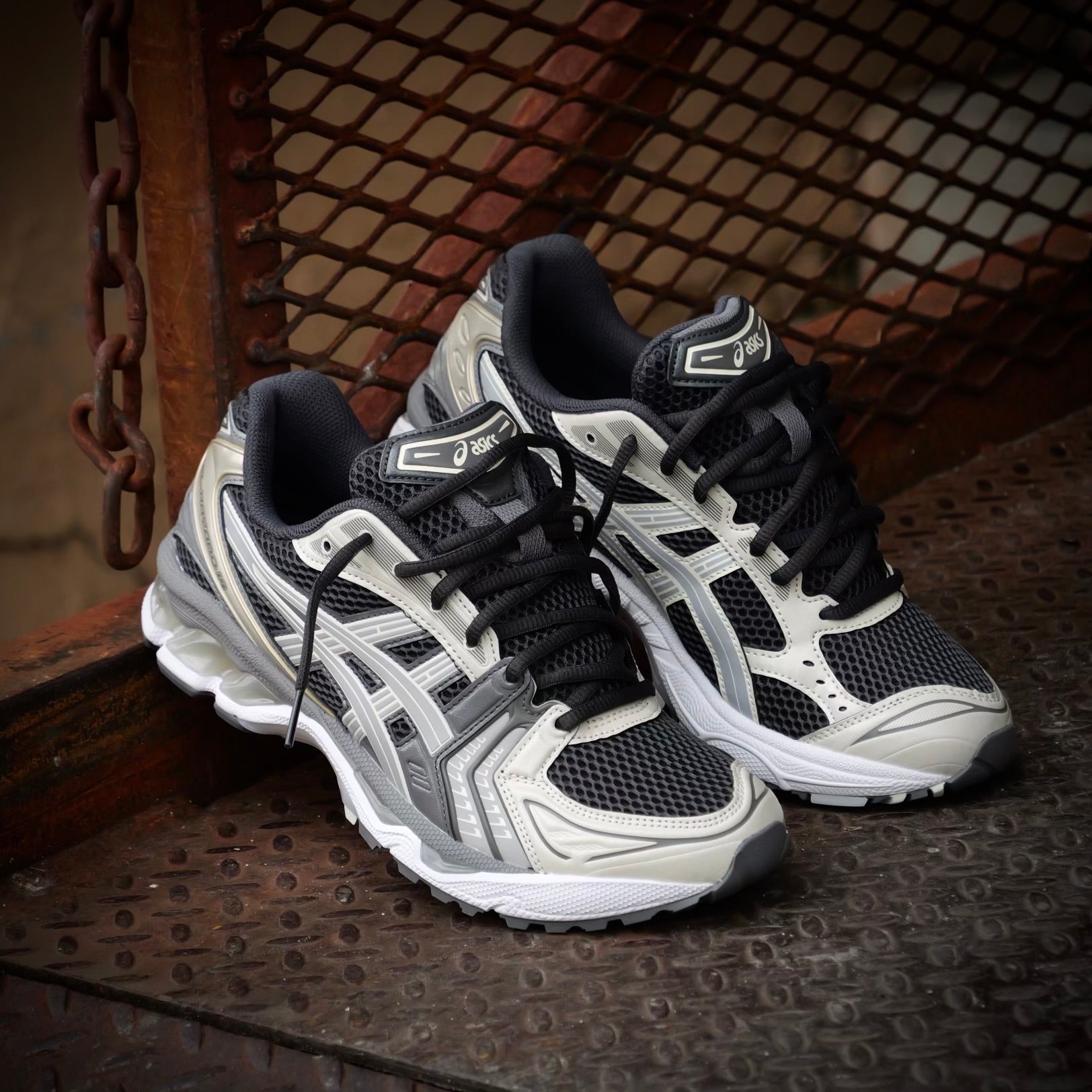 Mens Asics Gel-Kayano 14 (Obsidian/Cement Grey)