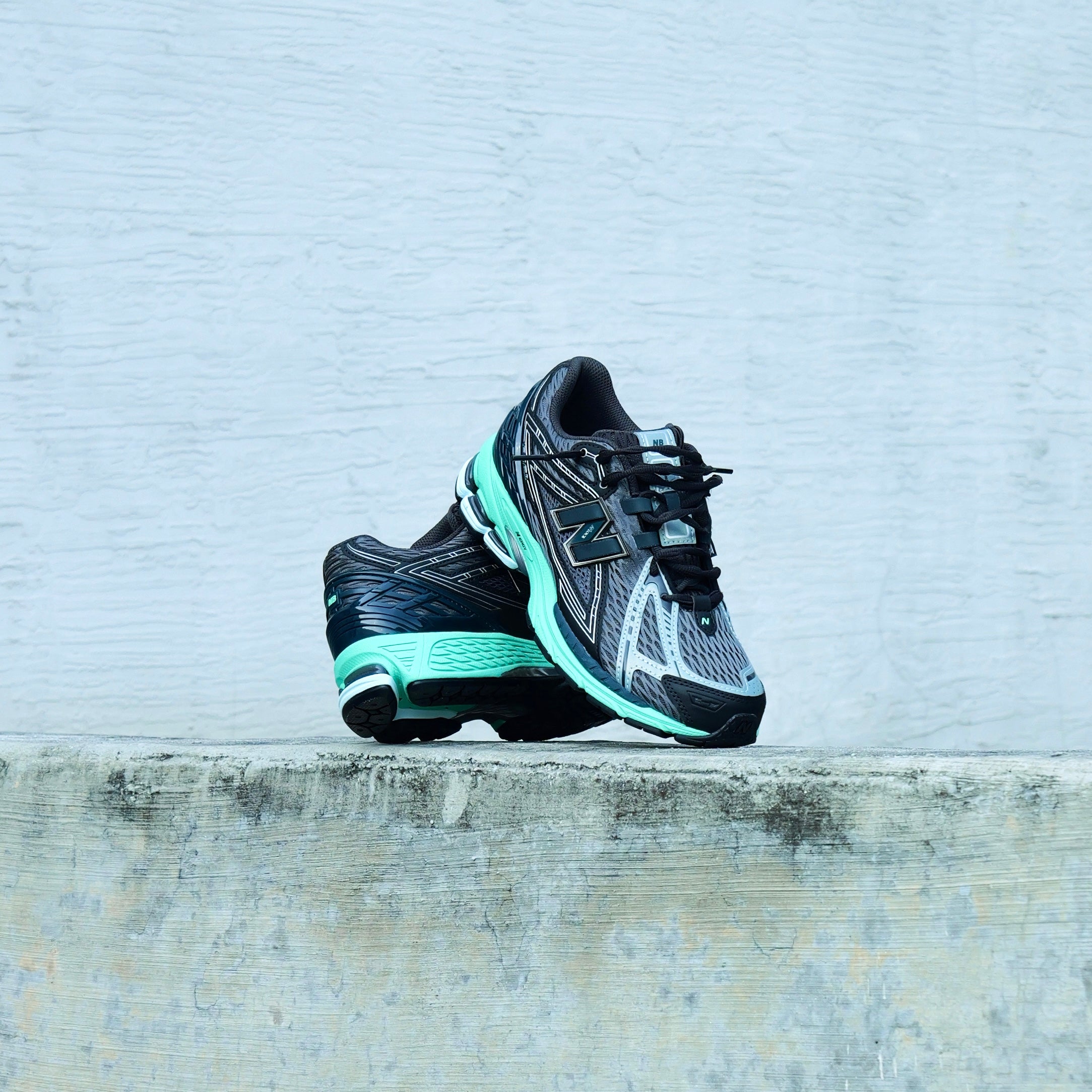 Mens New Balance 1906R (Grey/Green Glow) U19068O6