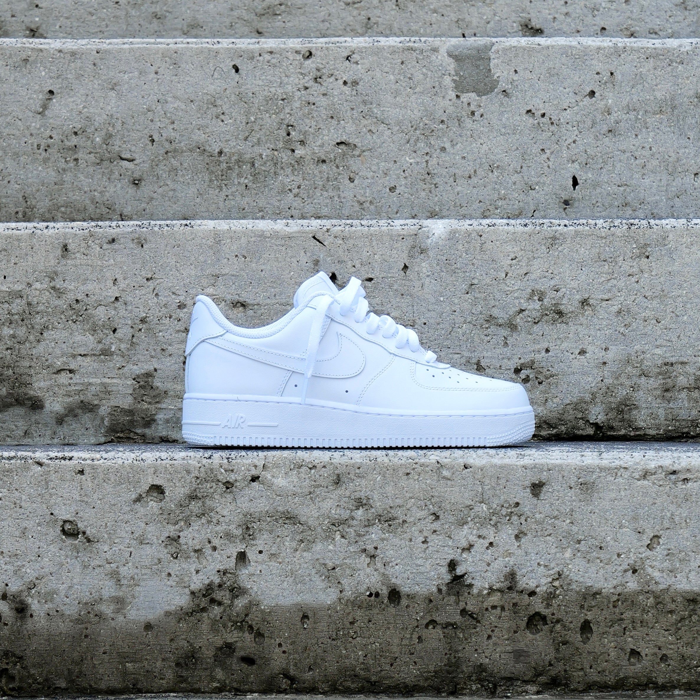 Nike Air Force 1 Low 07 (White)