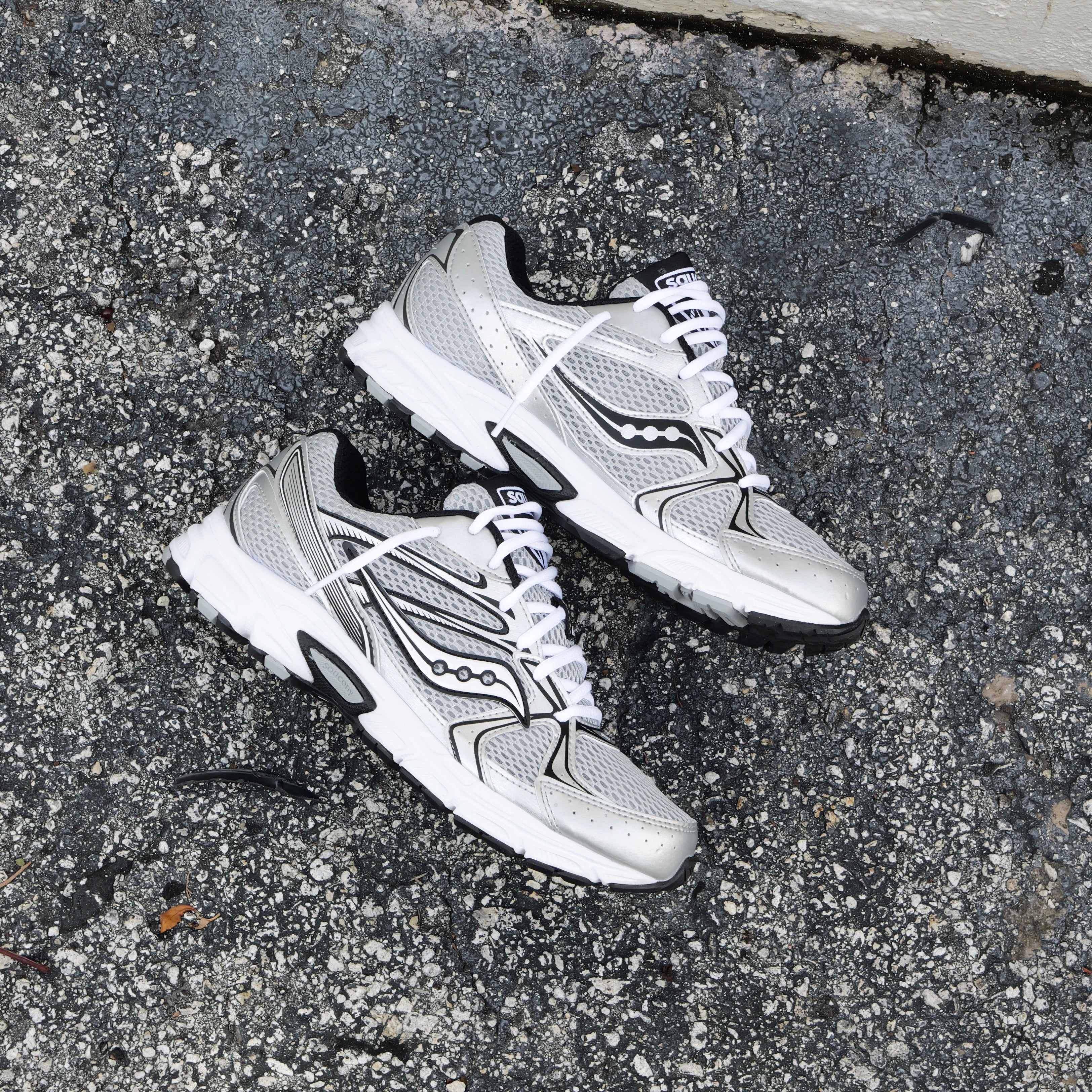 Mens Saucony Ride Millennium (Silver/Black)