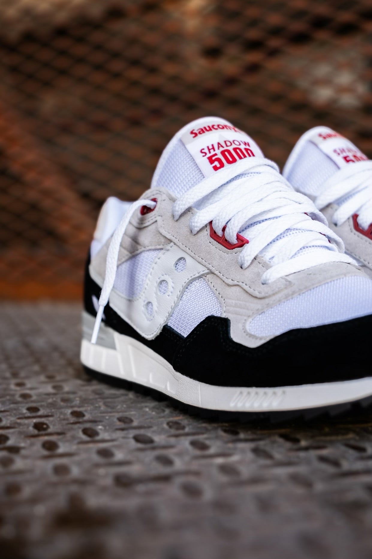 Mens Saucony Shadow 5000 (White/Black)