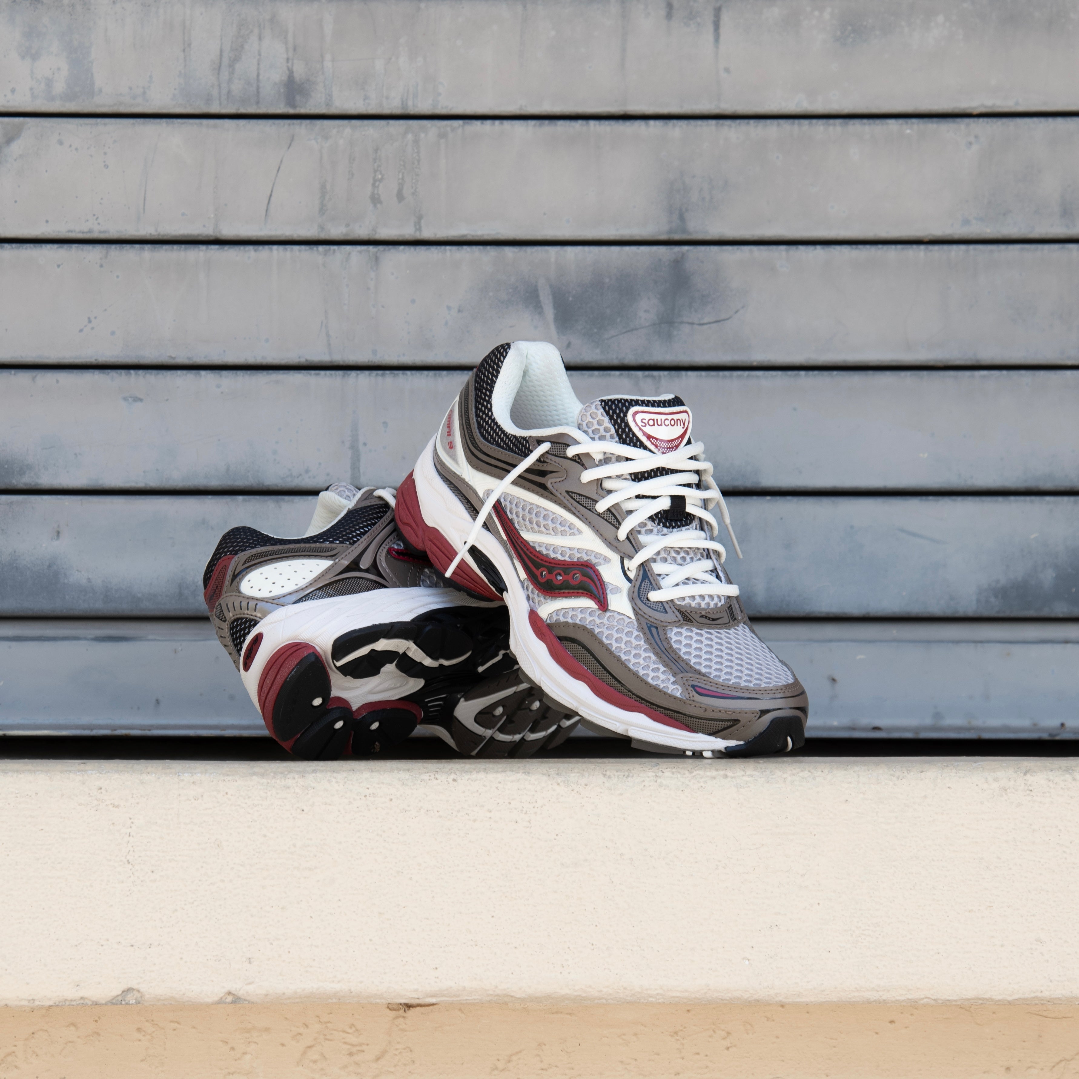 Mens Saucony ProGrid Omni 9 (Brown/Red) - Saucony