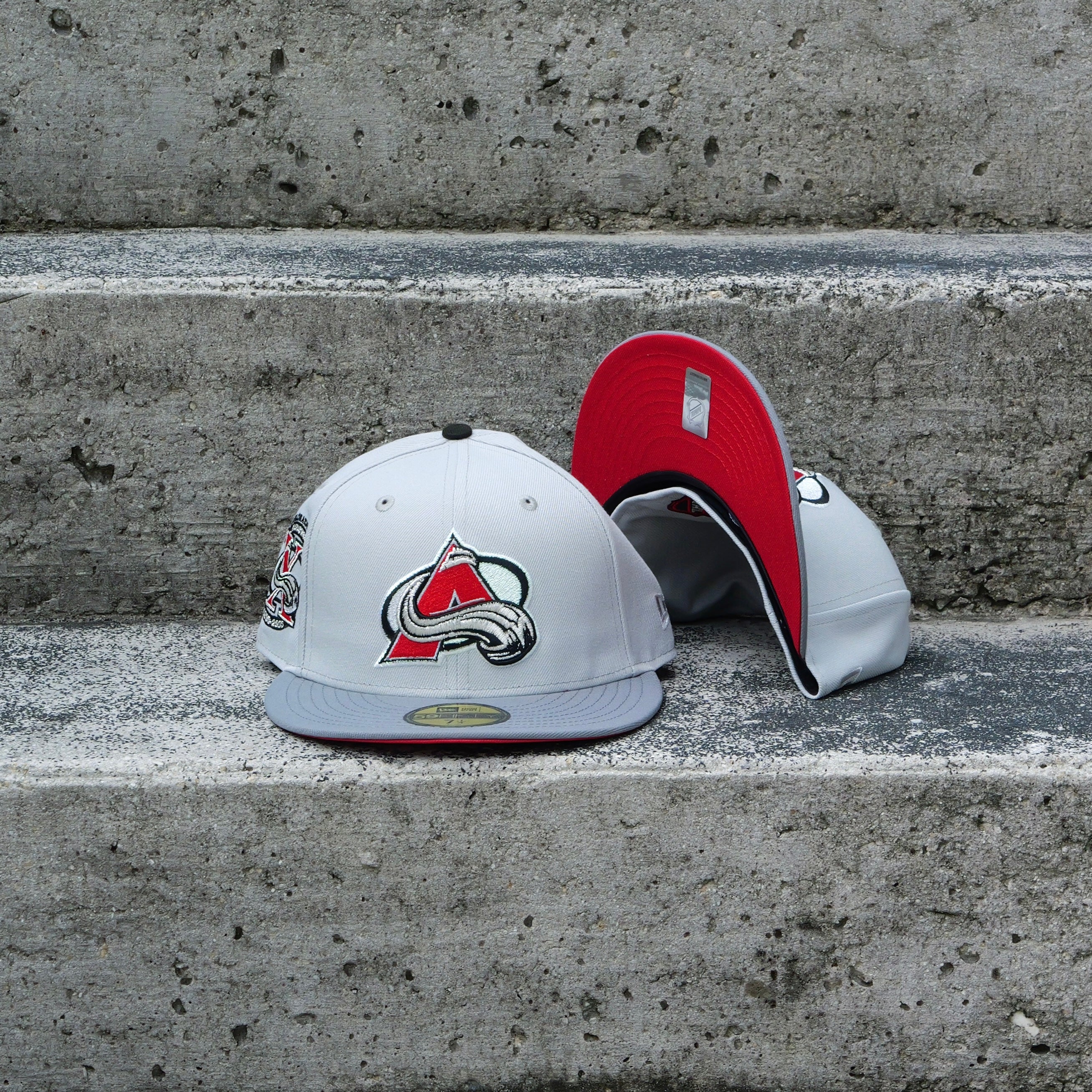 New Era Colorado Avalanche 10th Anniversary Side Patch Fitted