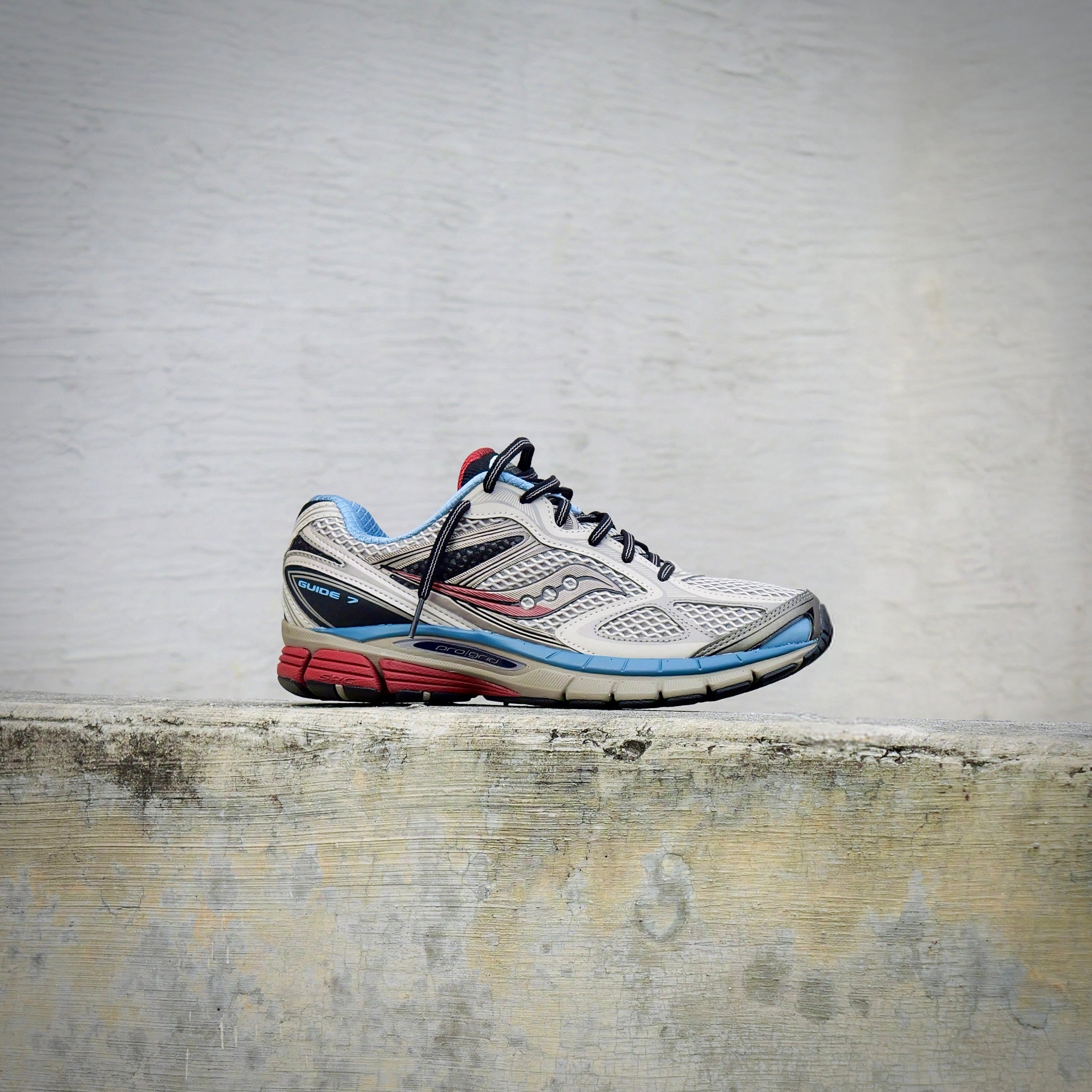 Mens Saucony ProGrid Guide 7 (Taupe/Black)