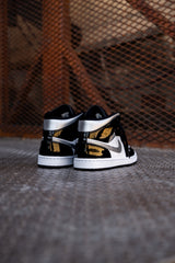 Mens Air Jordan 1 Mid (Black/Metallic Silver/White)