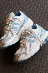 Gradeschool New Balance 1906 (Silver Metallic/Chrome Blue)