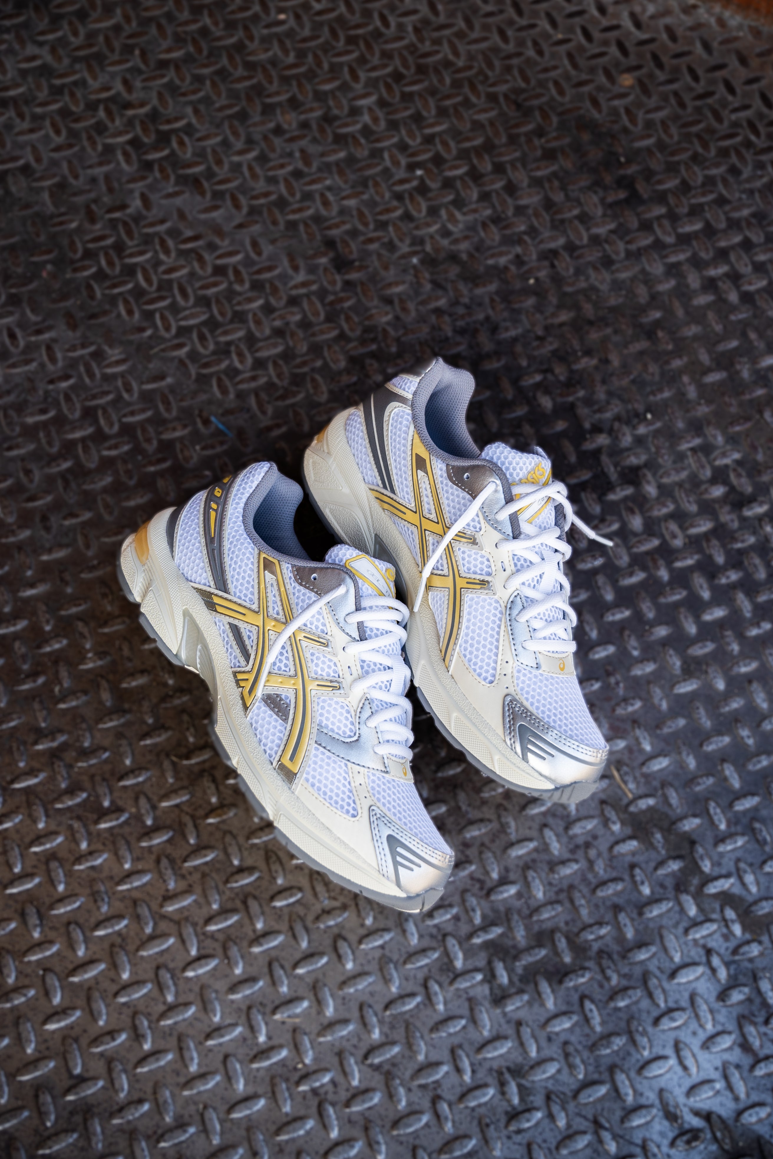 Mens Asics Gel-1130 (White/Faded Yellow)